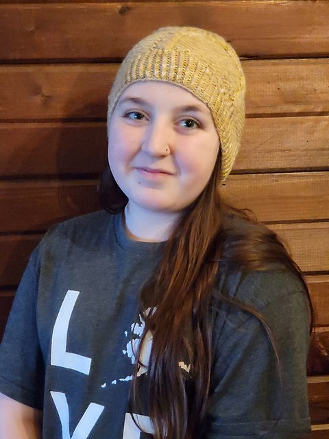 Model: Caitlynn Ashcraft The Dell Hat
