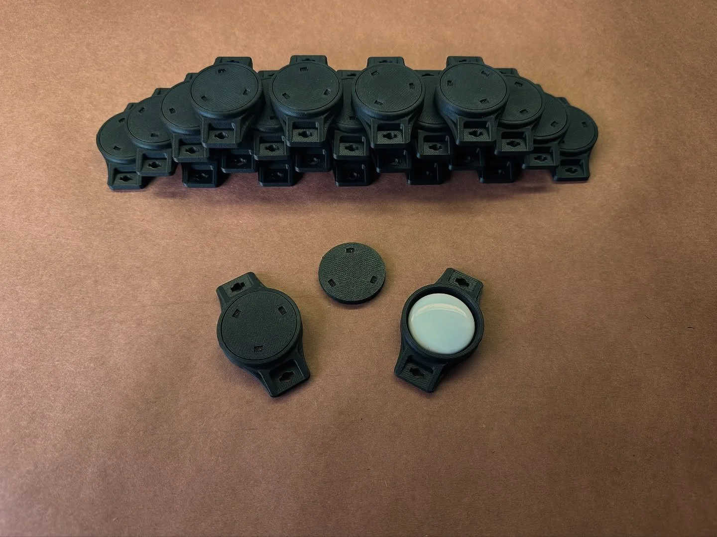 Apple AirTag housings for a customer who was looking for a low cost solution to keep track of their equipment. 

.
.
.
.

solidworks #design #designengineer #designengineering #engineer #3d #3dmodel #3dprint