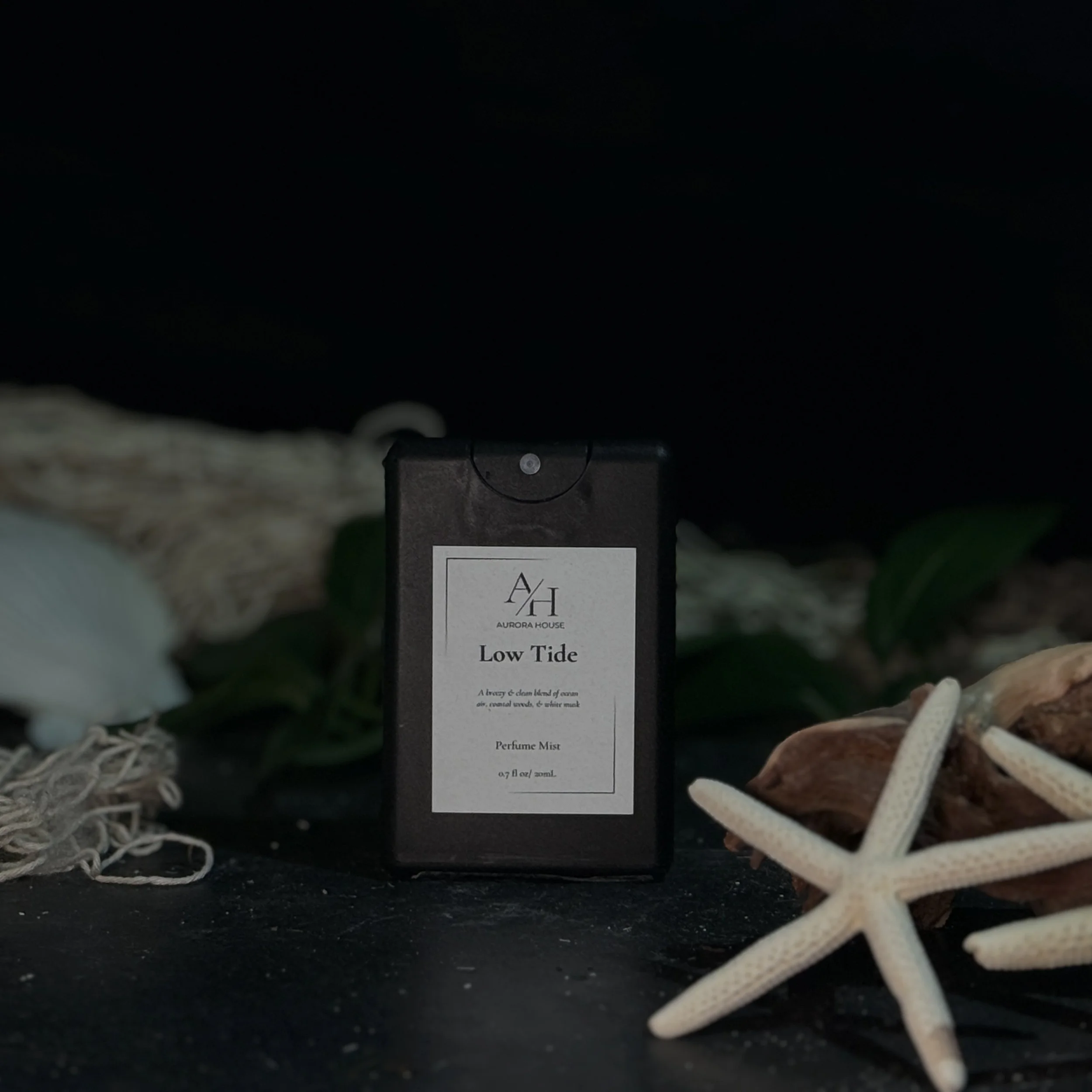 Aurora House Perfume mist Low Tide with star fish and shells