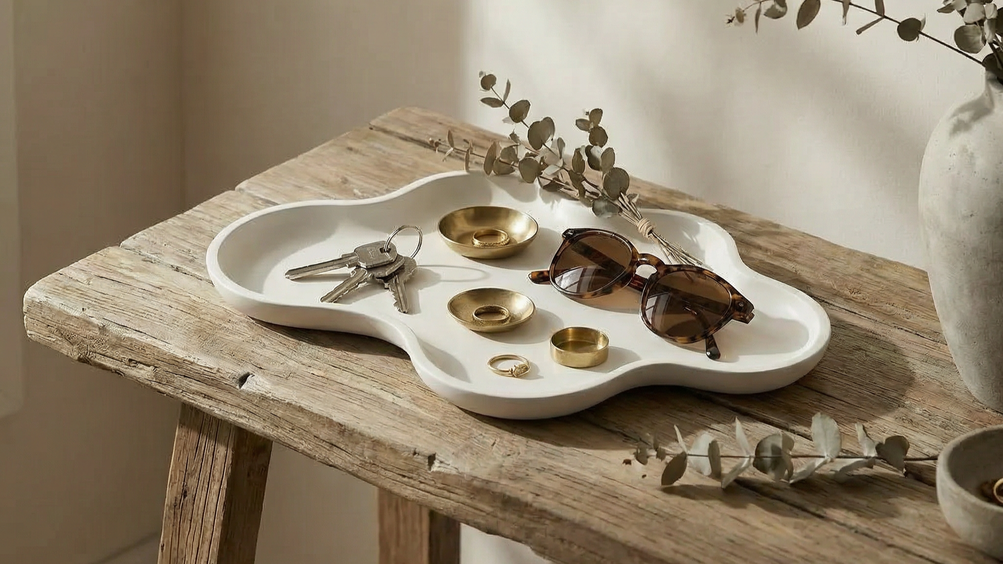 The Arc Tray