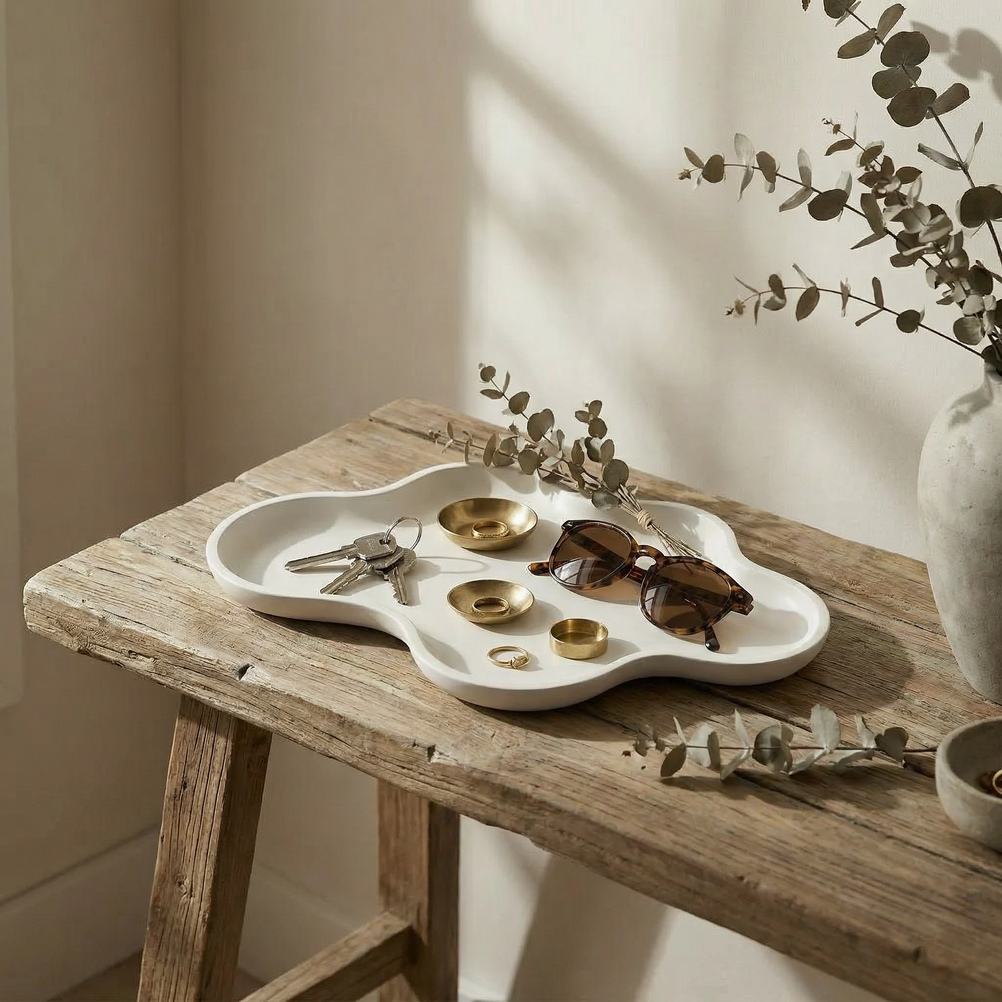 Image 5 - Lifestyle Entryway Scene.png