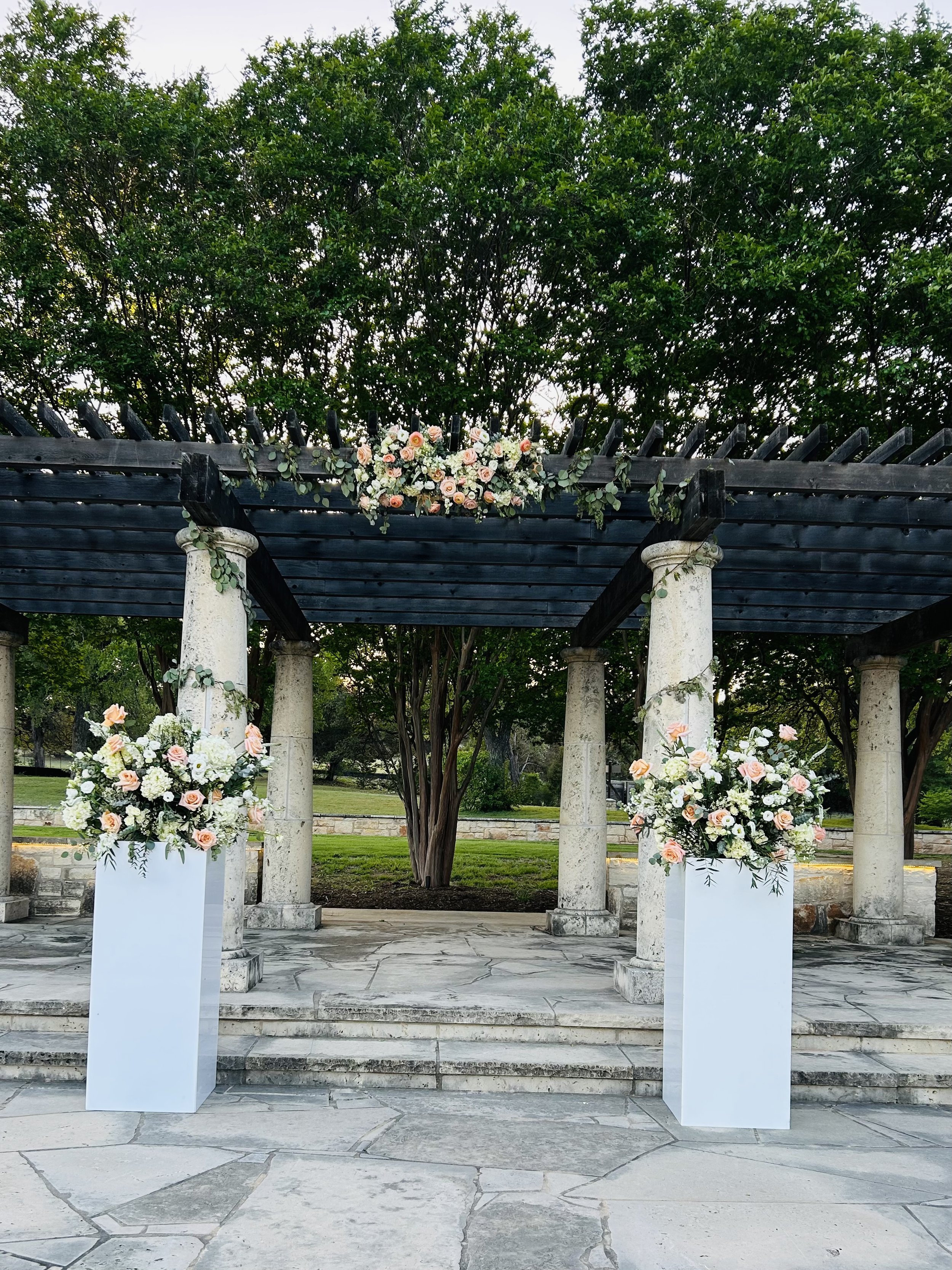 A Celebration to Remember: Deb & Bruce’s Elegant Spring Wedding
