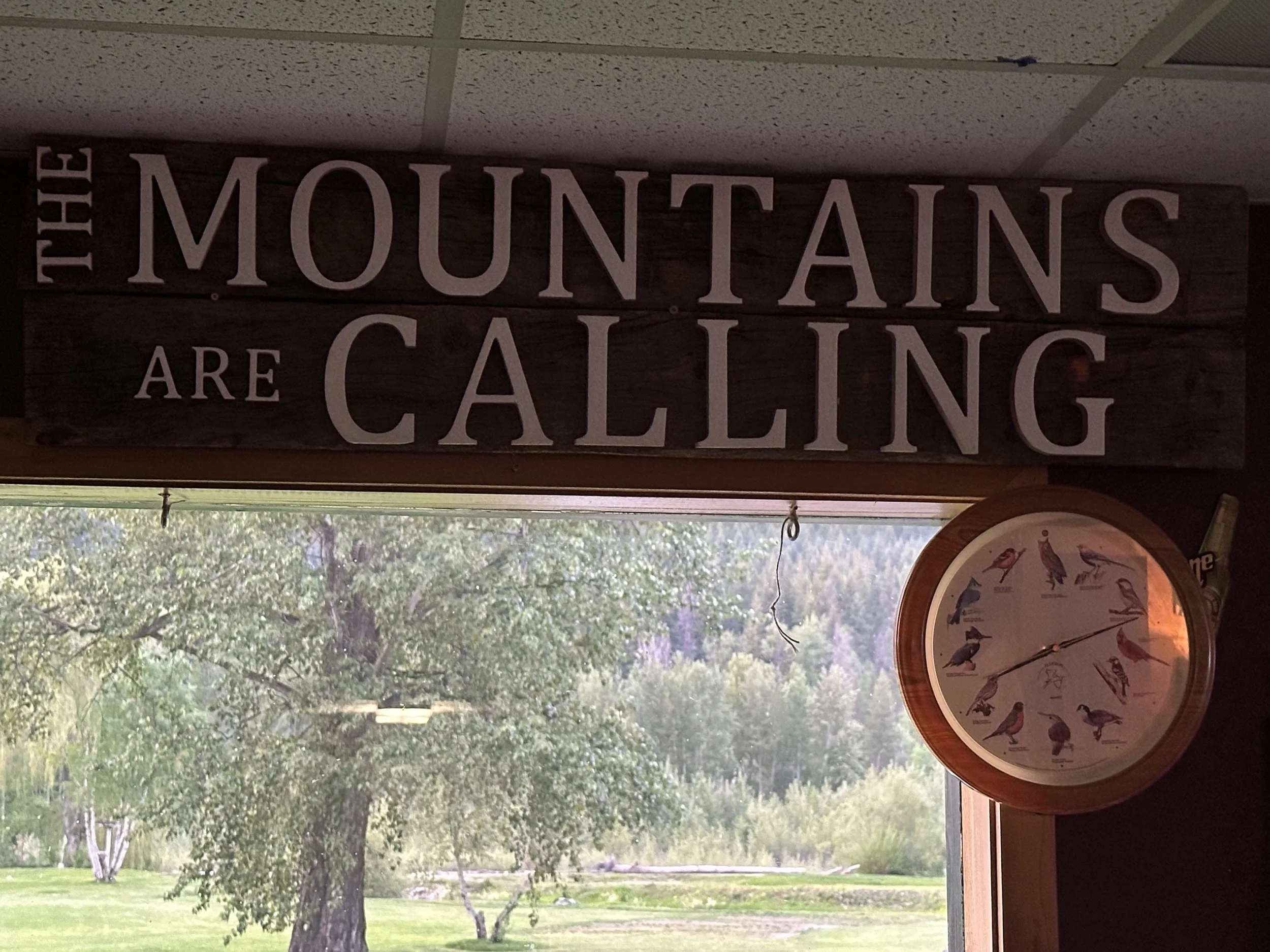 call of the monashees sign, the mountains are calling