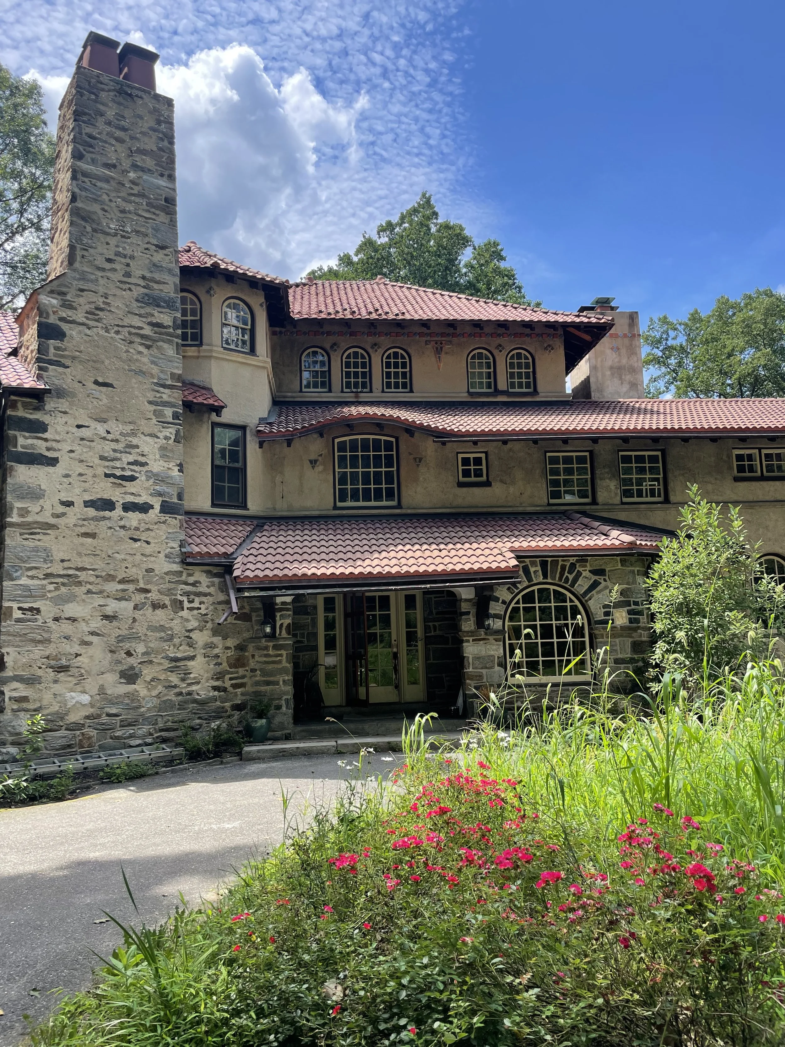 The Artist's Manor