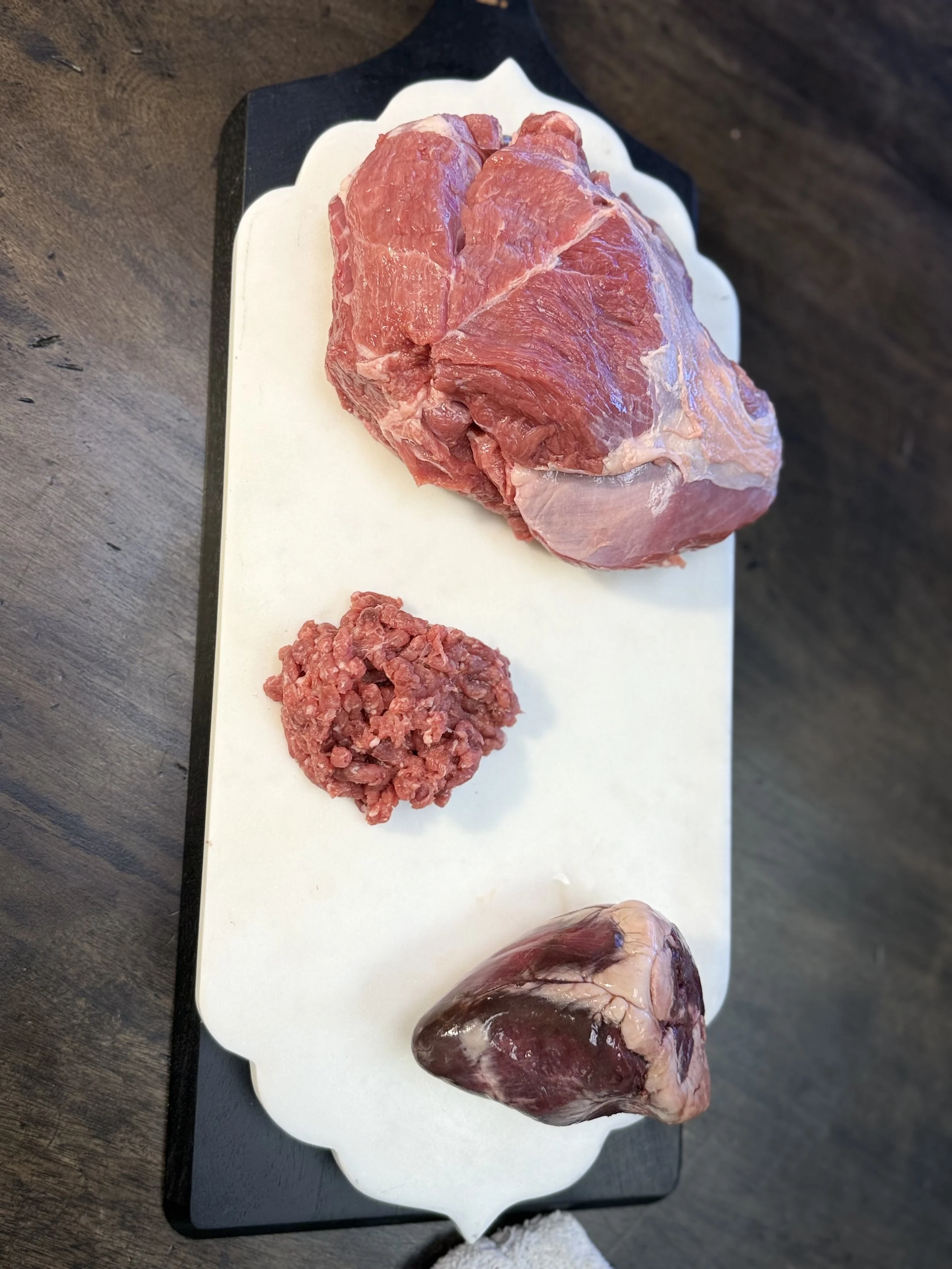 Lamb raw pet food with heart for taurine support cats and dogs