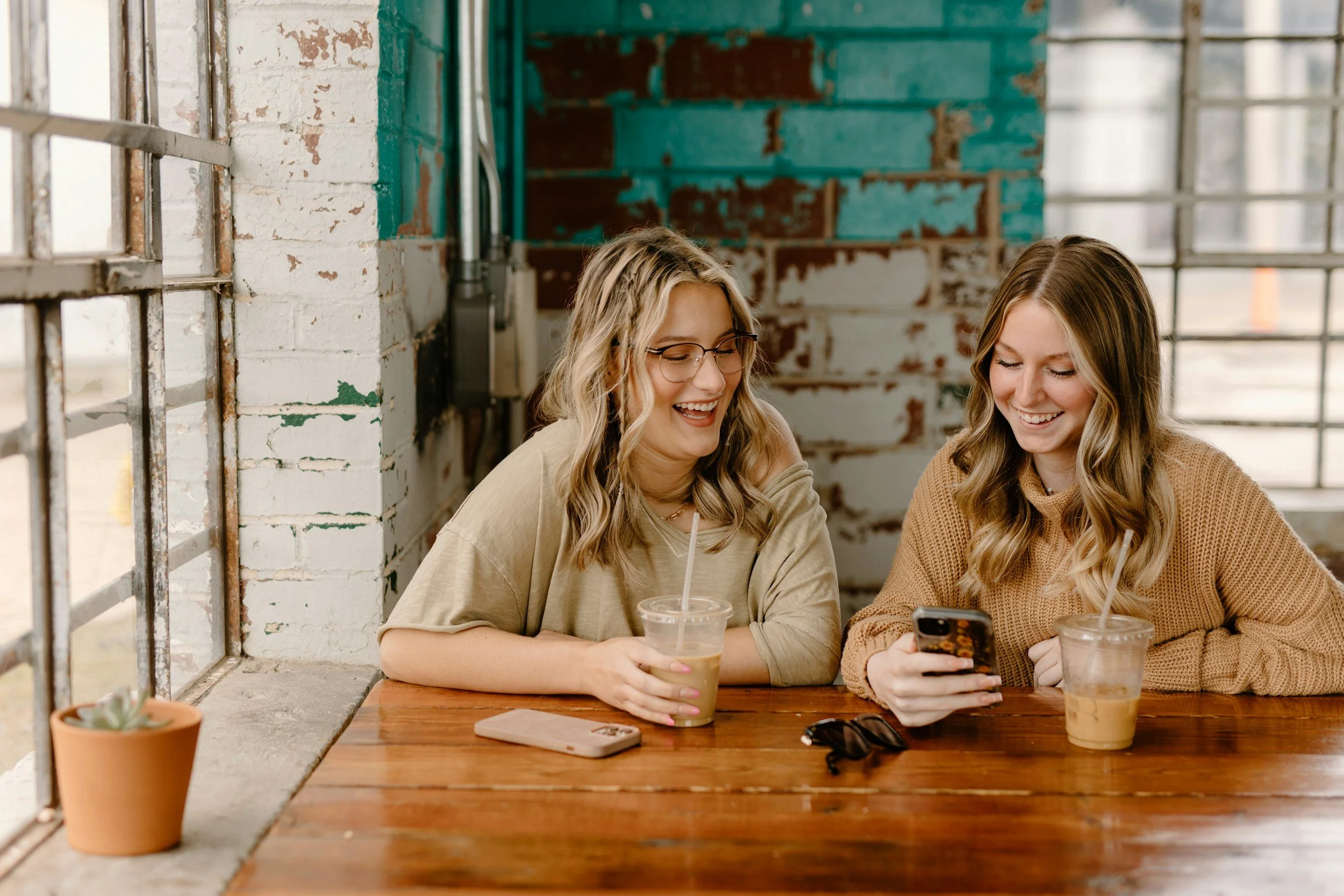 Women's dating coach in maine