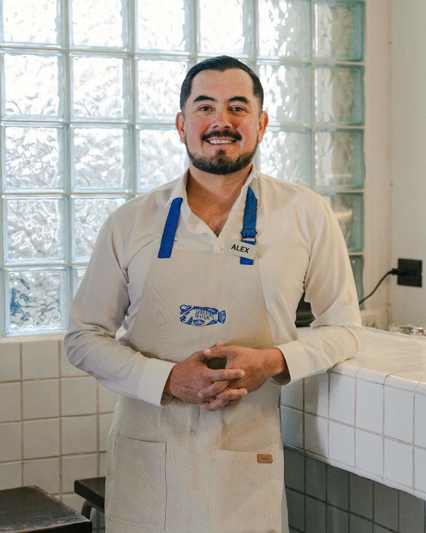 Cuando vengas a la sucursal Centro, Alex estar&aacute; ah&iacute; para asegurarse que tu siempre vivas una gran experiencia.