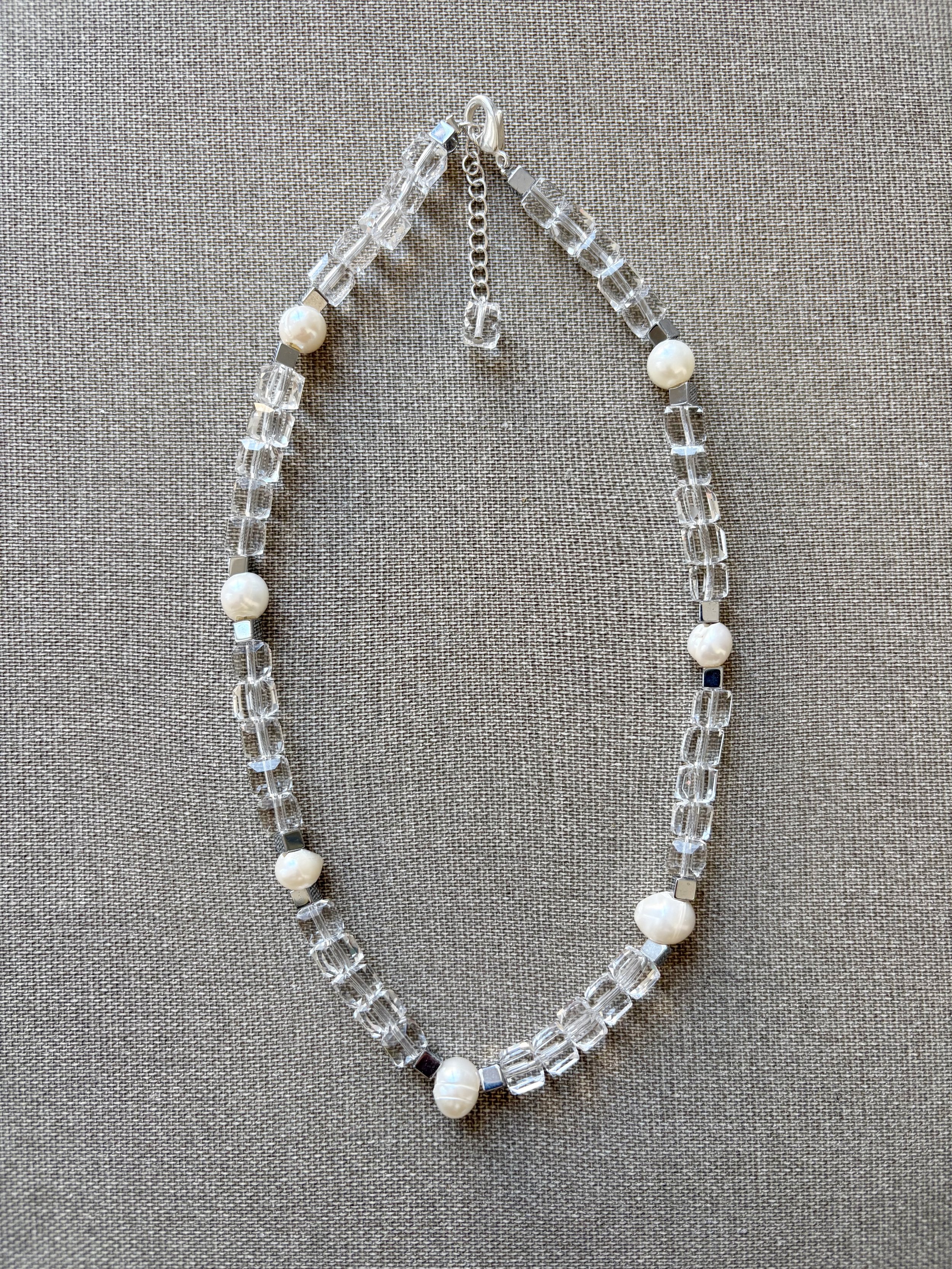 Petit Pearl Clear Necklace