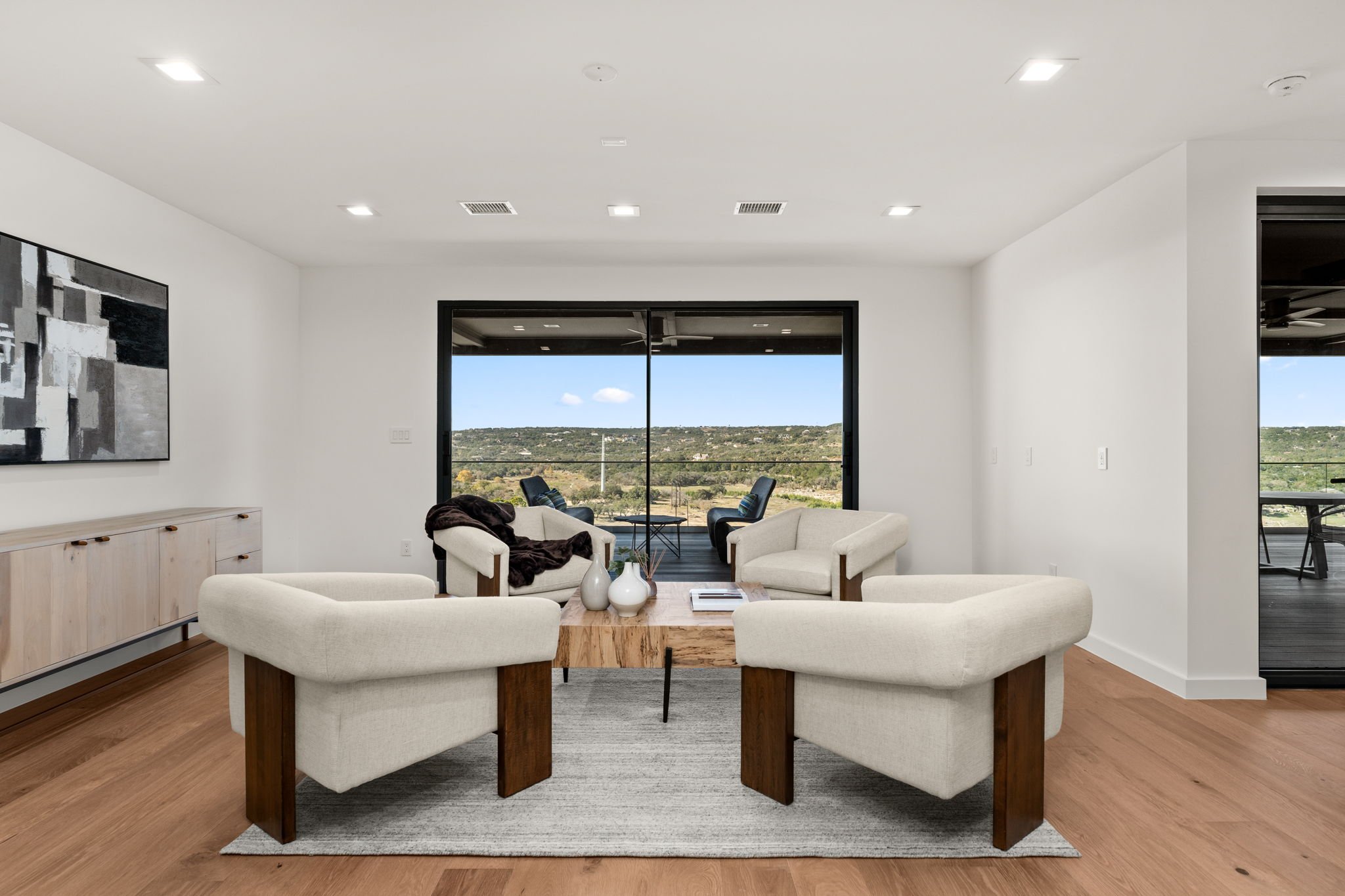 31-web-or-mls-2714 Lakehurst Rd-18.jpg