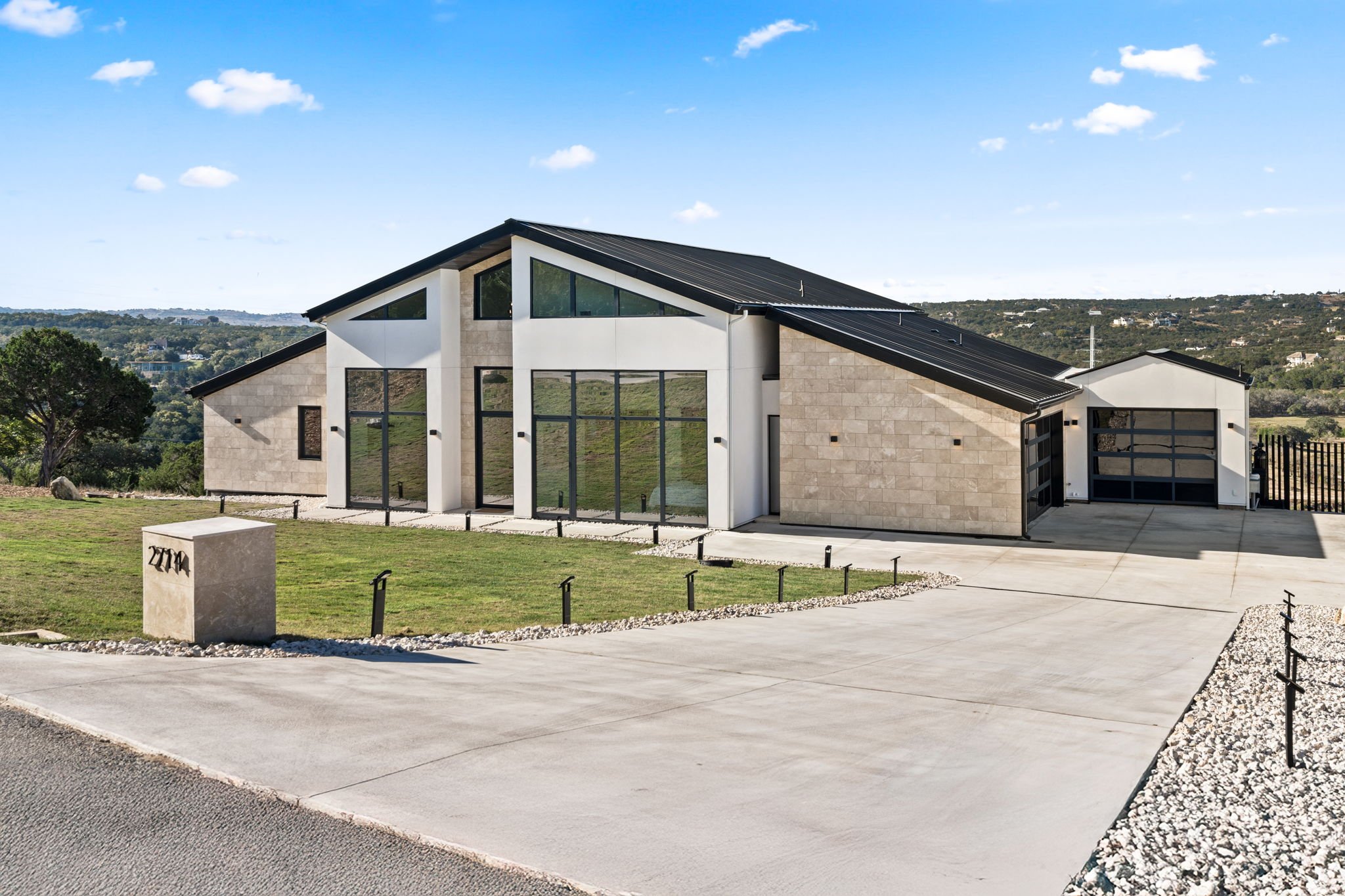 1-web-or-mls-2714 Lakehurst Rd.jpg