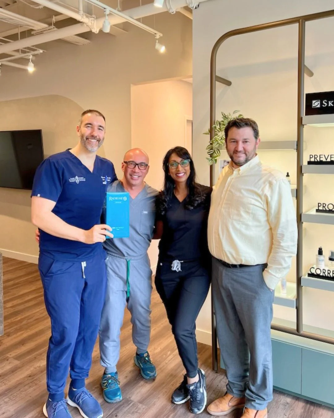 Thank you to Dr. Vincent Richer at Pacific Derm for leading and discussing the latest in Regenerative medicine techniques and utilizing Radiesse in the context of facial rejuvenation 🩺👩🏻&zwj;⚕️👨🏻&zwj;⚕️⁠
⁠
📞 (604) 435-8483⁠
📍 Metrotown Surgica