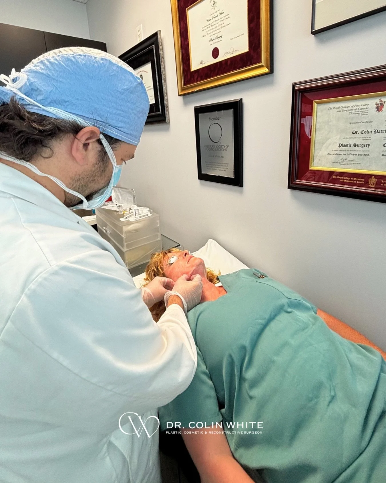 Thoughtful care in a clinical setting ✔️⁠
⁠
Each treatment is approached with intention, expertise, and respect for individual anatomy and goals.⁠
⁠
Contact our office to schedule a consultation.⁠
⁠
📞 (604) 435-8483⁠
📍 Metrotown Surgical Centre⁠
📧