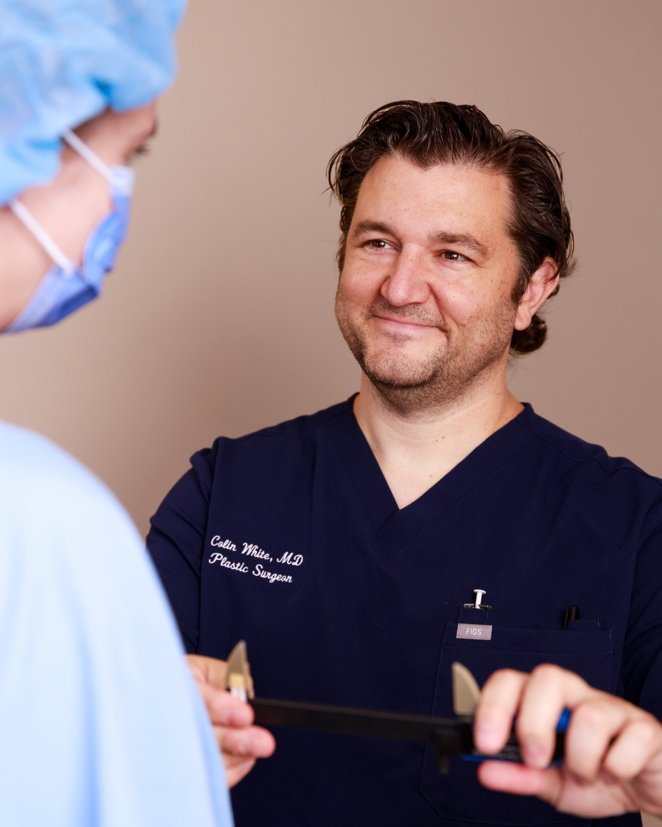 Every breast procedure begins with a consultation.⁠
⁠
A breast lift (mastopexy) reshapes and elevates the breasts by repositioning tissue and the nipple to support a more balanced contour. A breast reduction focuses on reducing excess breast tissue, 