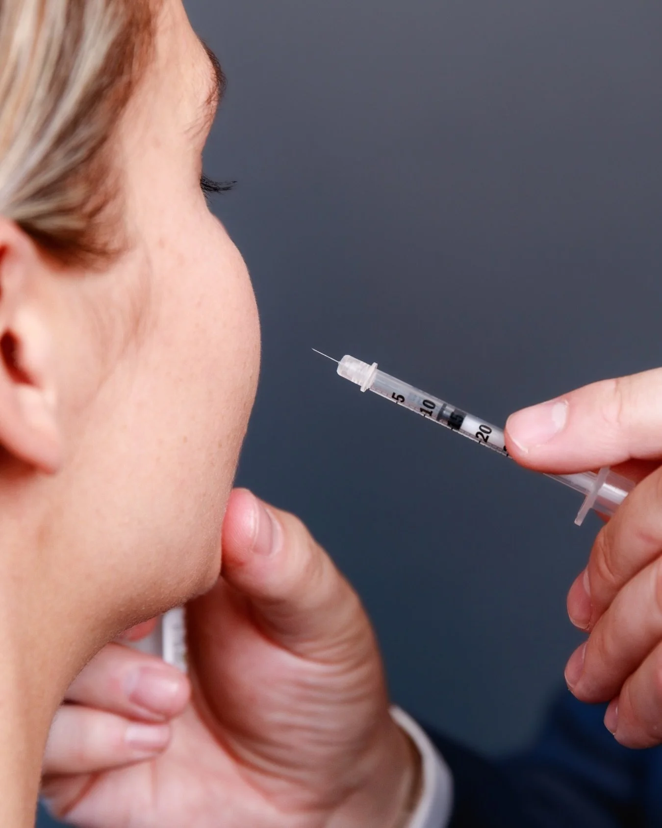 It&rsquo;s not about freezing, it&rsquo;s about softening 💉⁠
⁠
Neuromodulators like Botox, Dysport, and Xeomin temporarily relax targeted muscles to help reduce the look of expression lines.⁠
⁠
No two faces are the same, which is why every treatment