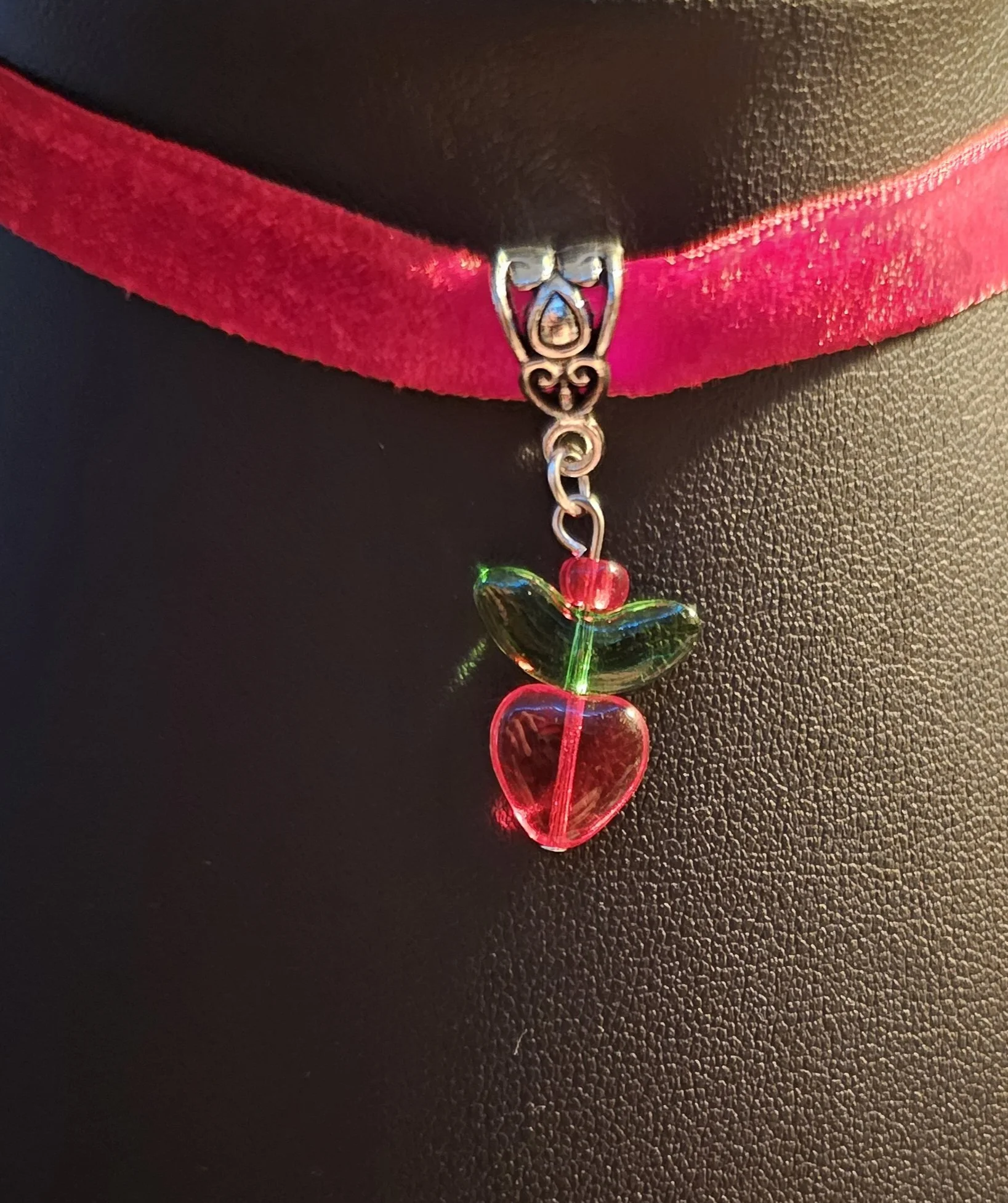 Glass Heart Choker