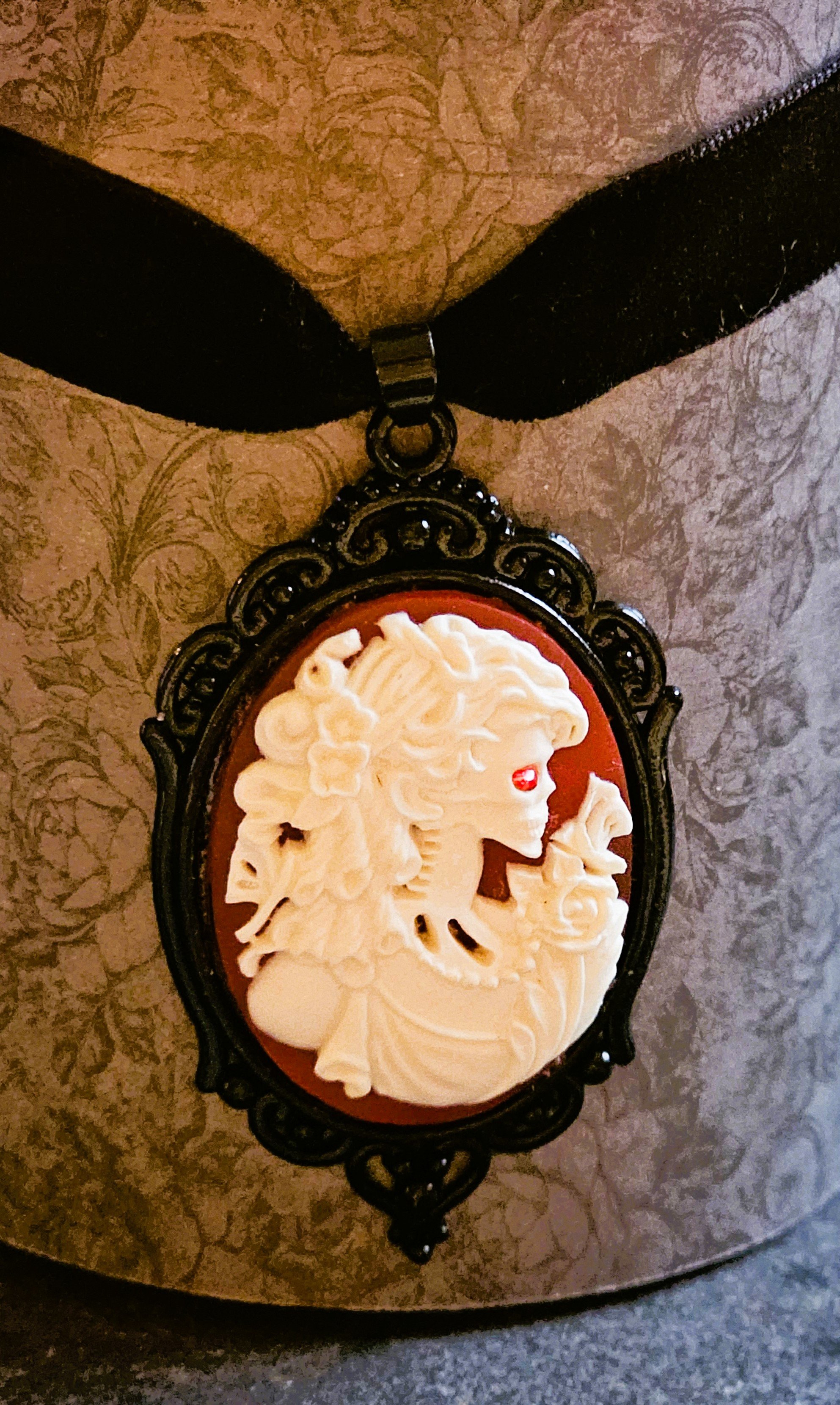 Victorian Skull Lady