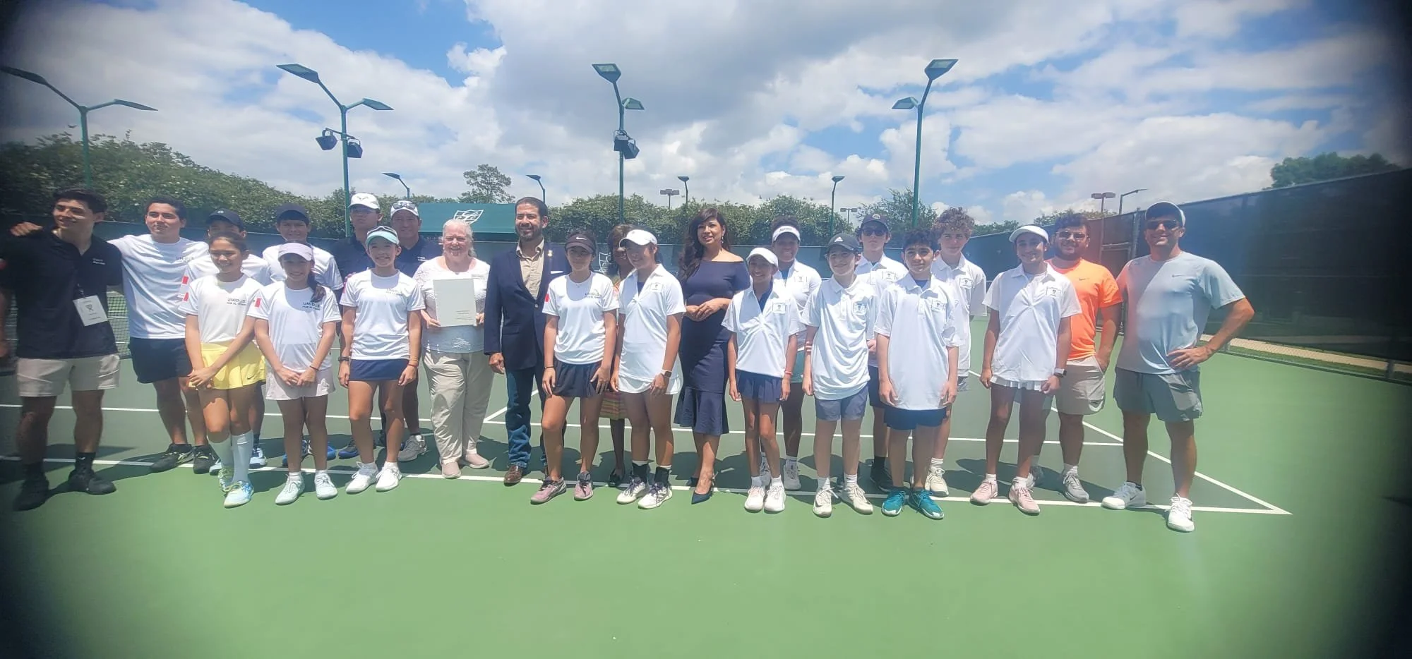 Monterrey Houston United Through Tennis Houston Chapter youth delegation at Lakeside Country Club