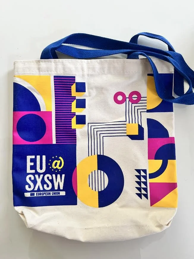 Tote bag
