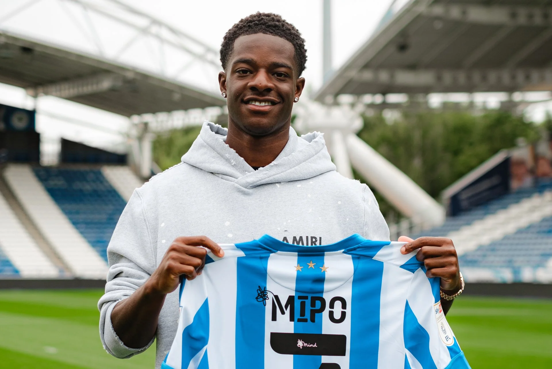 Mipo Odubeko Joins Huddersfield Town