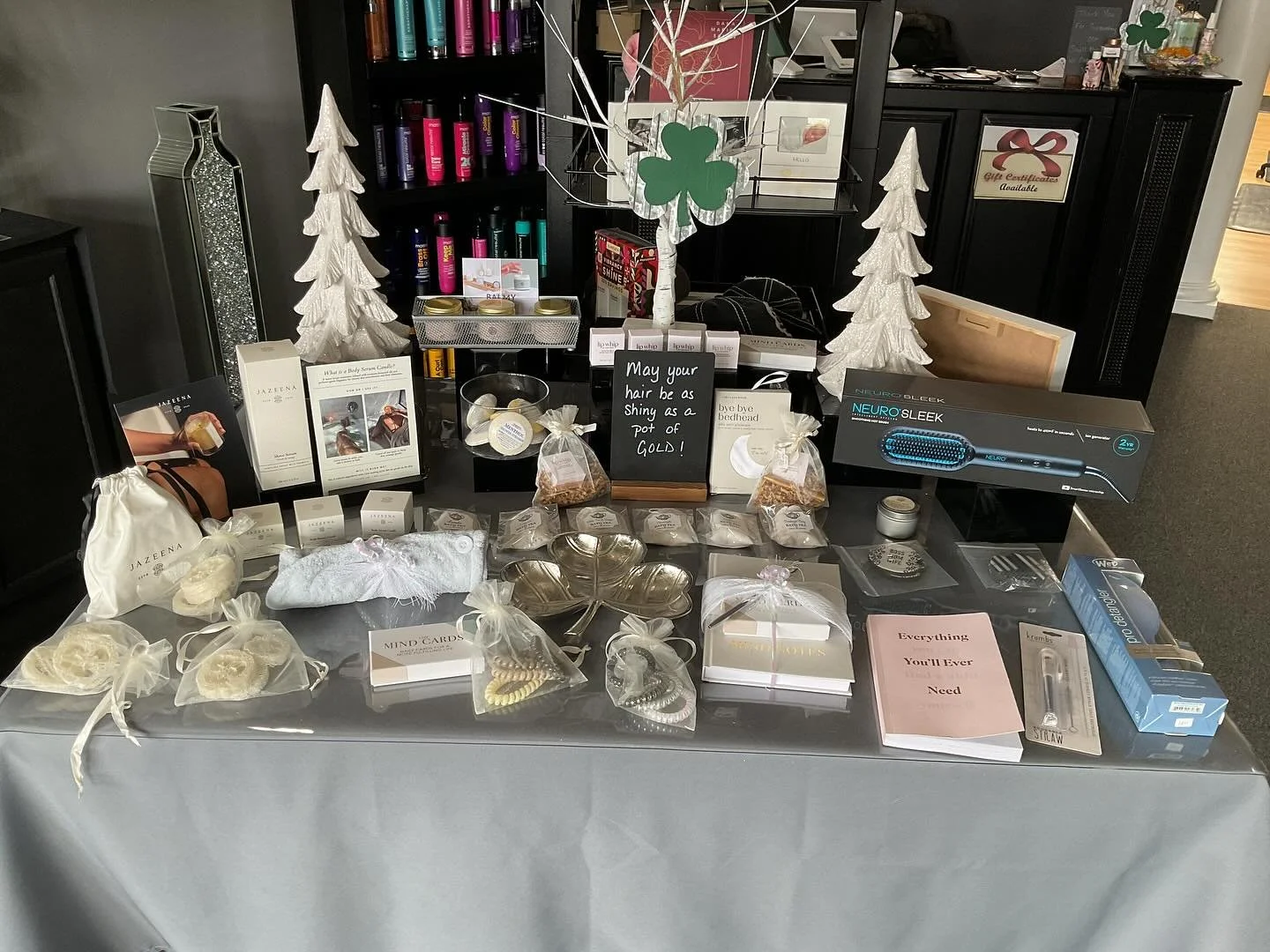 May your hair be as shiny as a pot of gold! 🍀✨🍀✨🍀✨🍀✨🍀✨🍀✨🍀✨#danamariesalon