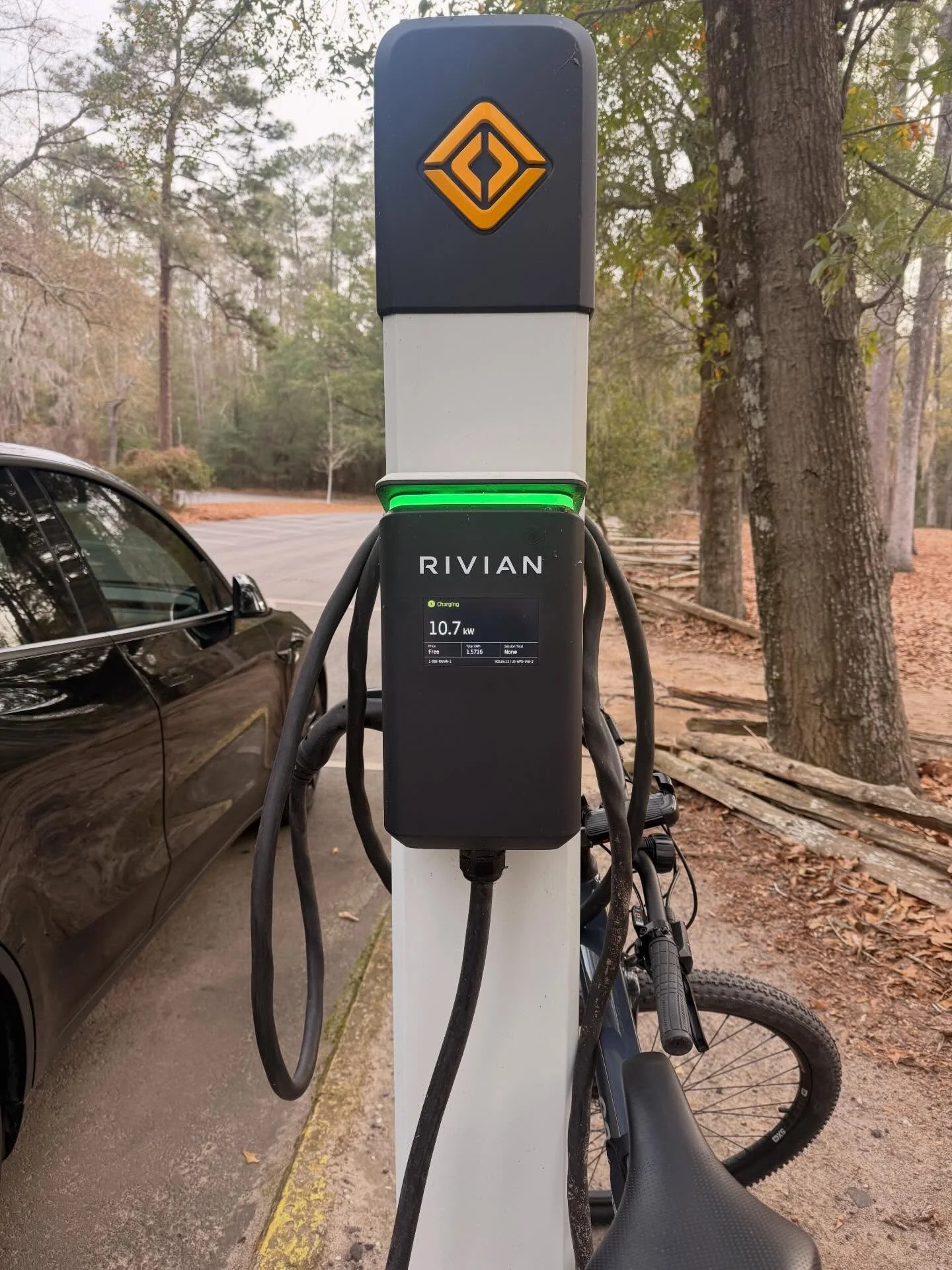 Thanks for the top-off @scstateparks and @rivianofficial.
#poinsettstatepark #ev