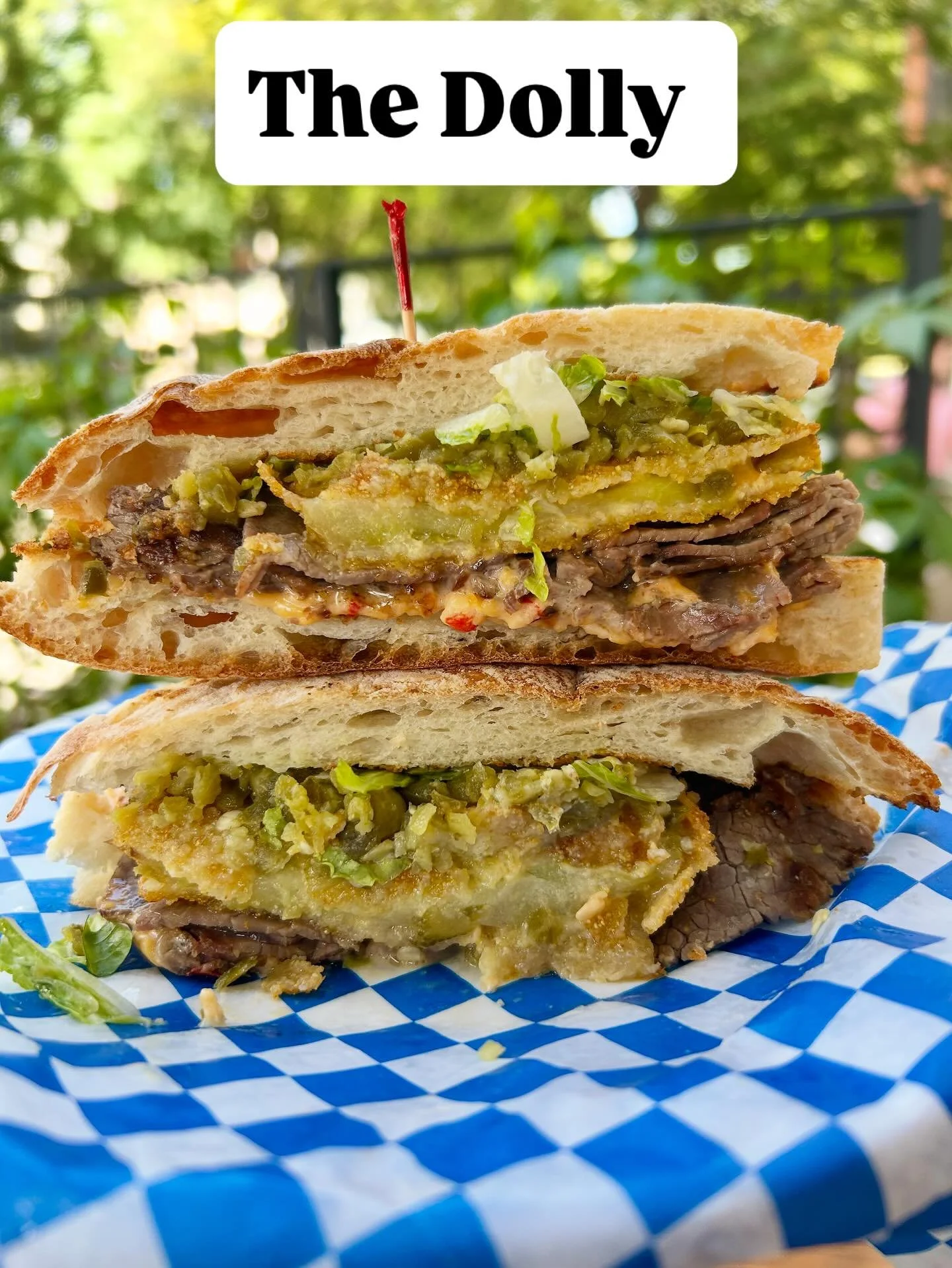 π¨Sandwich Specialπ¨ 
She’s working 9-5 (actually from 8am-7pm)! This sandwich is ready to make your sandwich dreams come true. Featuring our housemade Pimento Cheese, roast beef, a crispy fried green tomato & a special spicy relish on toas