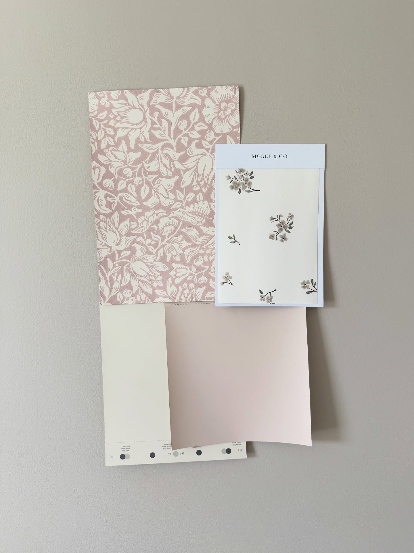 Behind the scenes of all the exciting things happening here at EE 🎨 

#clevelandinteriordesign #wallpaper #interiordesigninspiration #paintcolorinspiration