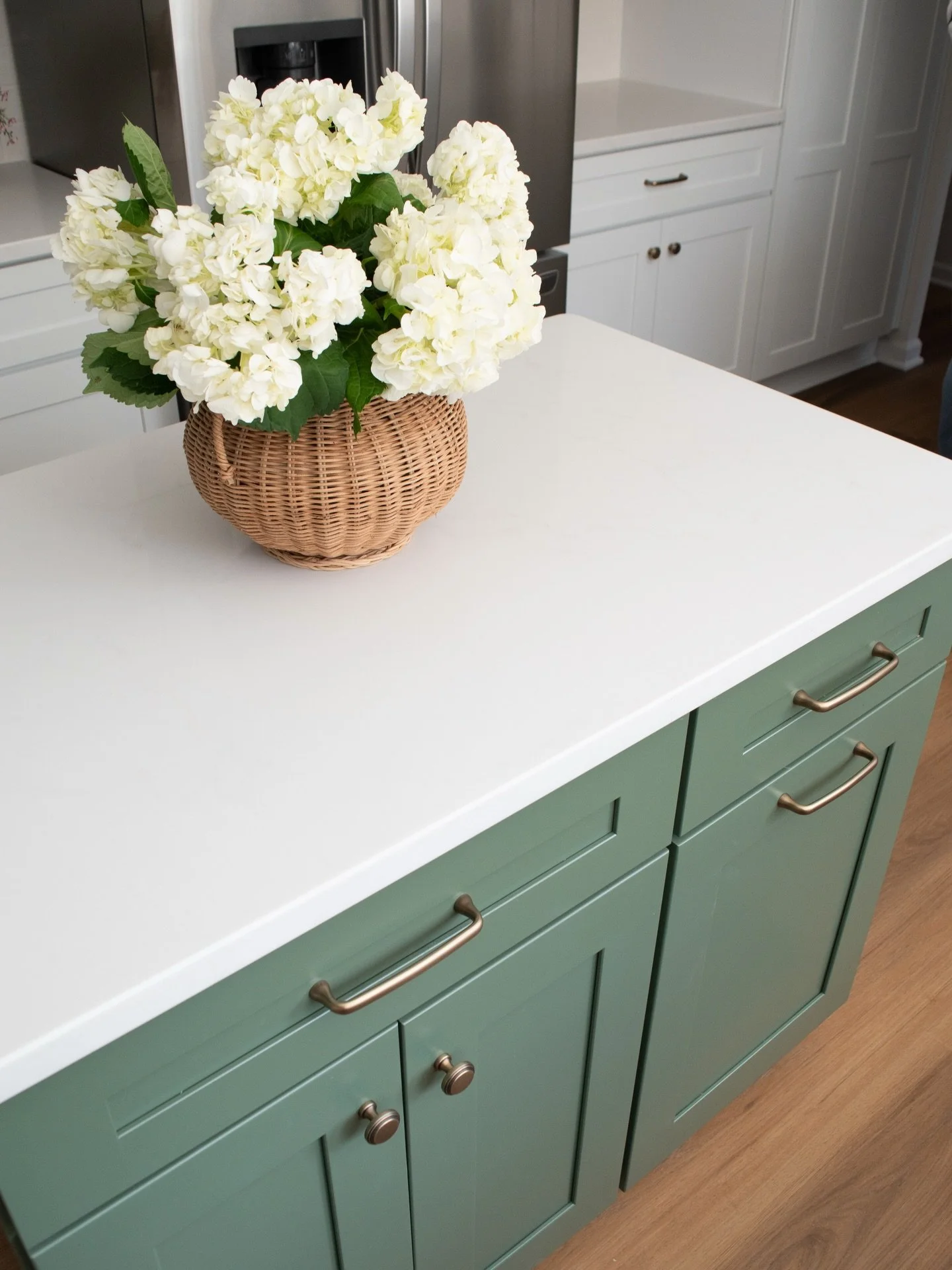 One of our favorite spaces to design? 
The kitchen.

As the heart of the home, it&rsquo;s where meals are shared, conversations unfold, homework gets done, and memories are made. It&rsquo;s also one of the most detail-filled rooms to design, with cou
