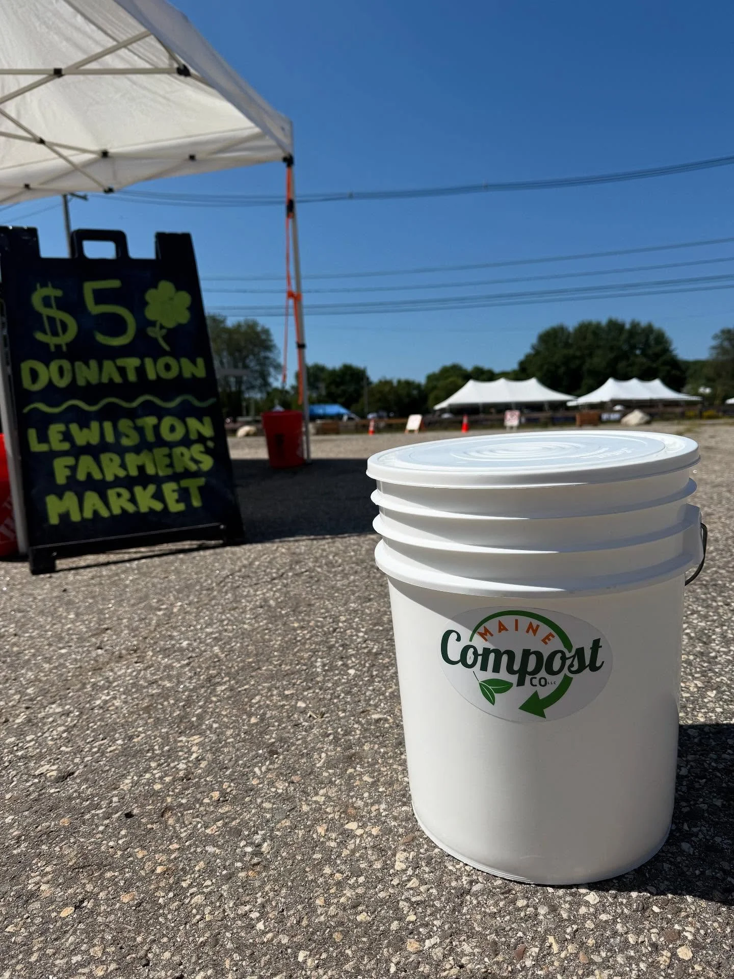 The Balloon Festival AND the Farmer&rsquo;s Market will be happening at the same time this Sunday, August 17th 9:30-1! 

When you sign up at the @lewistonfarmersmarket with us, you receive your first month of service free ♻️ 
#CurbsideCompost #MaineC