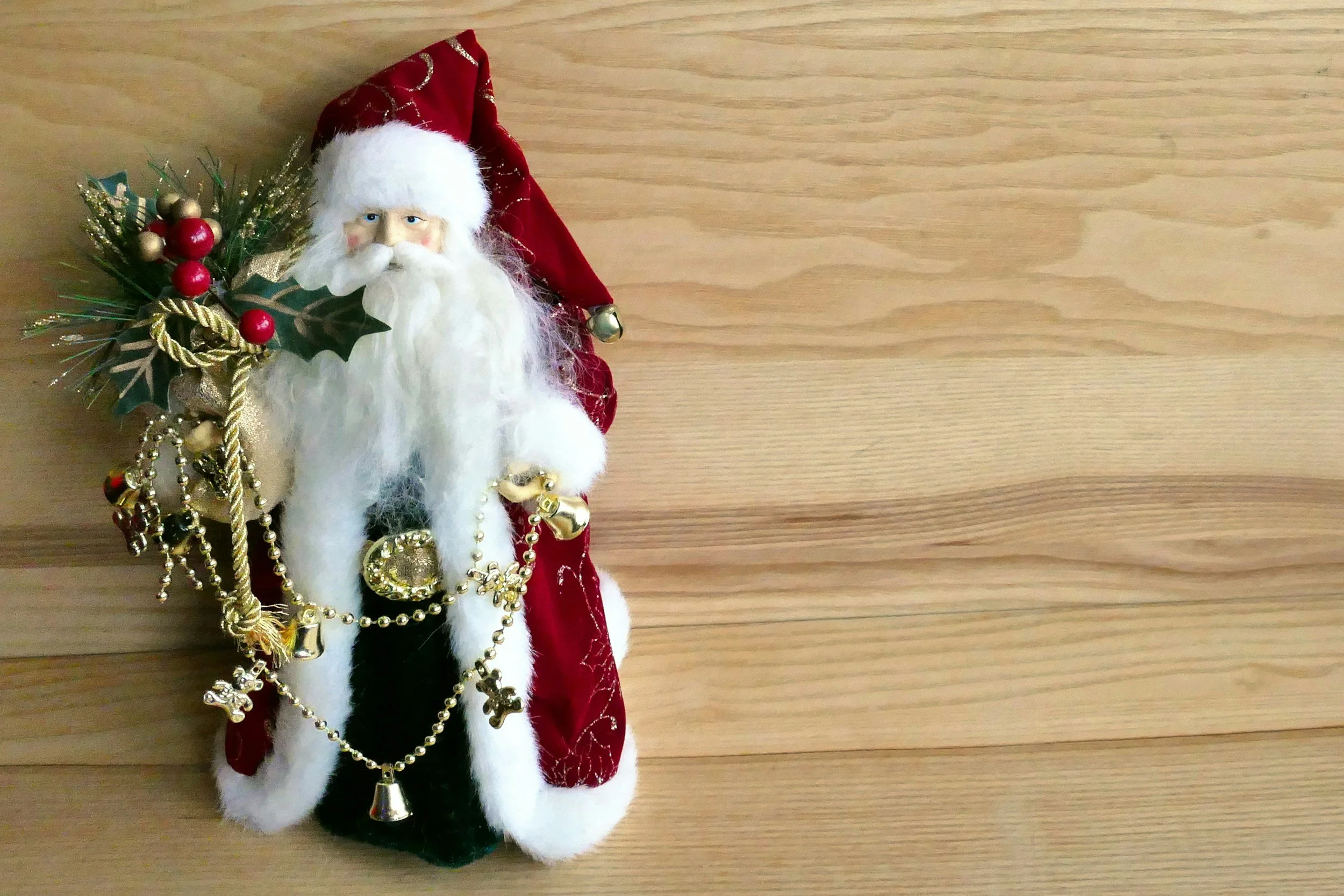 The Magic of Christmas at Roger’s Gardens – Corona del Mar