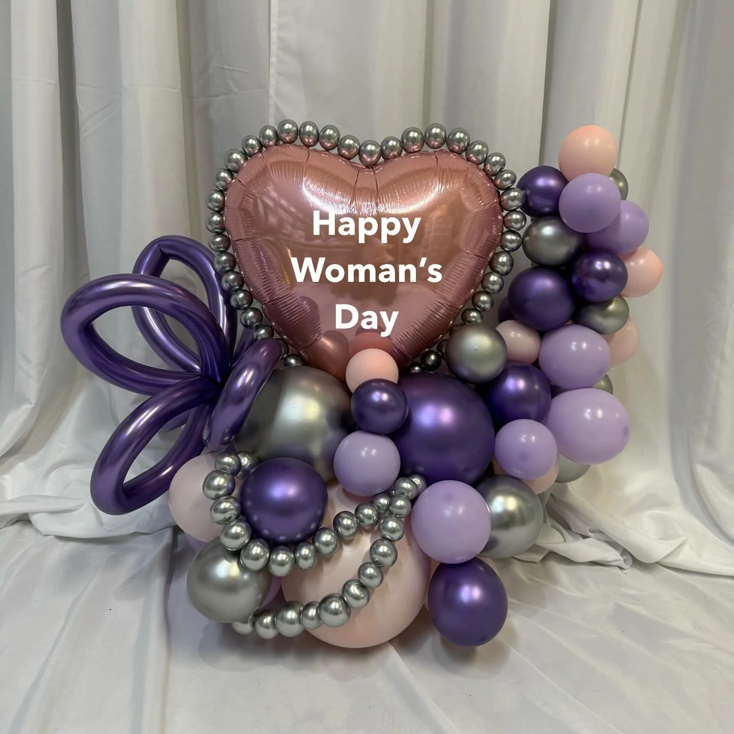 Happy Women&rsquo;s Day to all the amazing women of the world!
#womensday #internationalwomensday
#balloonbouquet #customballoons