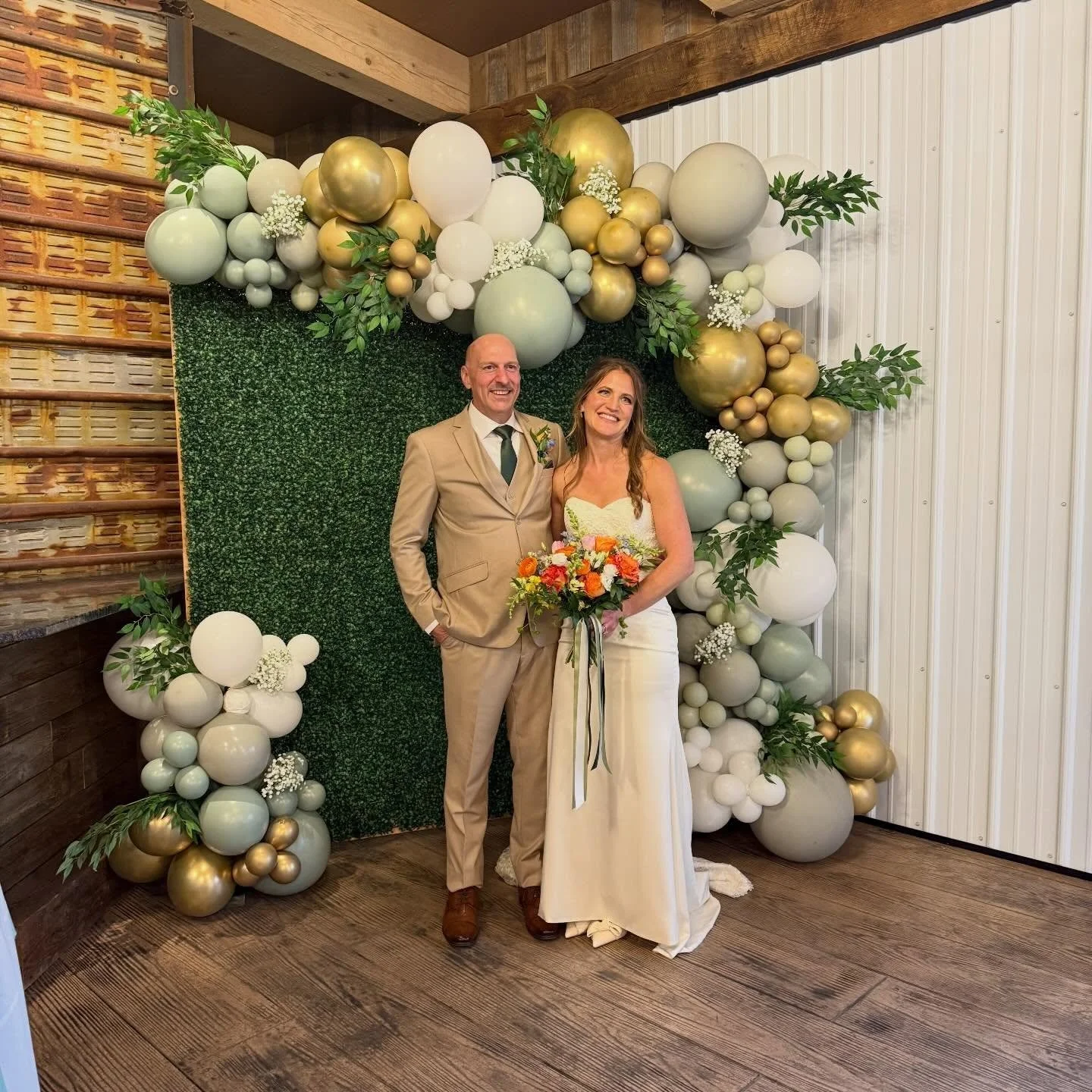 Congratulations Katie &amp; Joe!
This elegant balloon color palette creates a perfect photo backdrop and adds a touch of sophistication to wedding balloons and bridal shower balloon decor.
#weddingballoons #weddingbackdrop
#bridalshowerballoons #brid