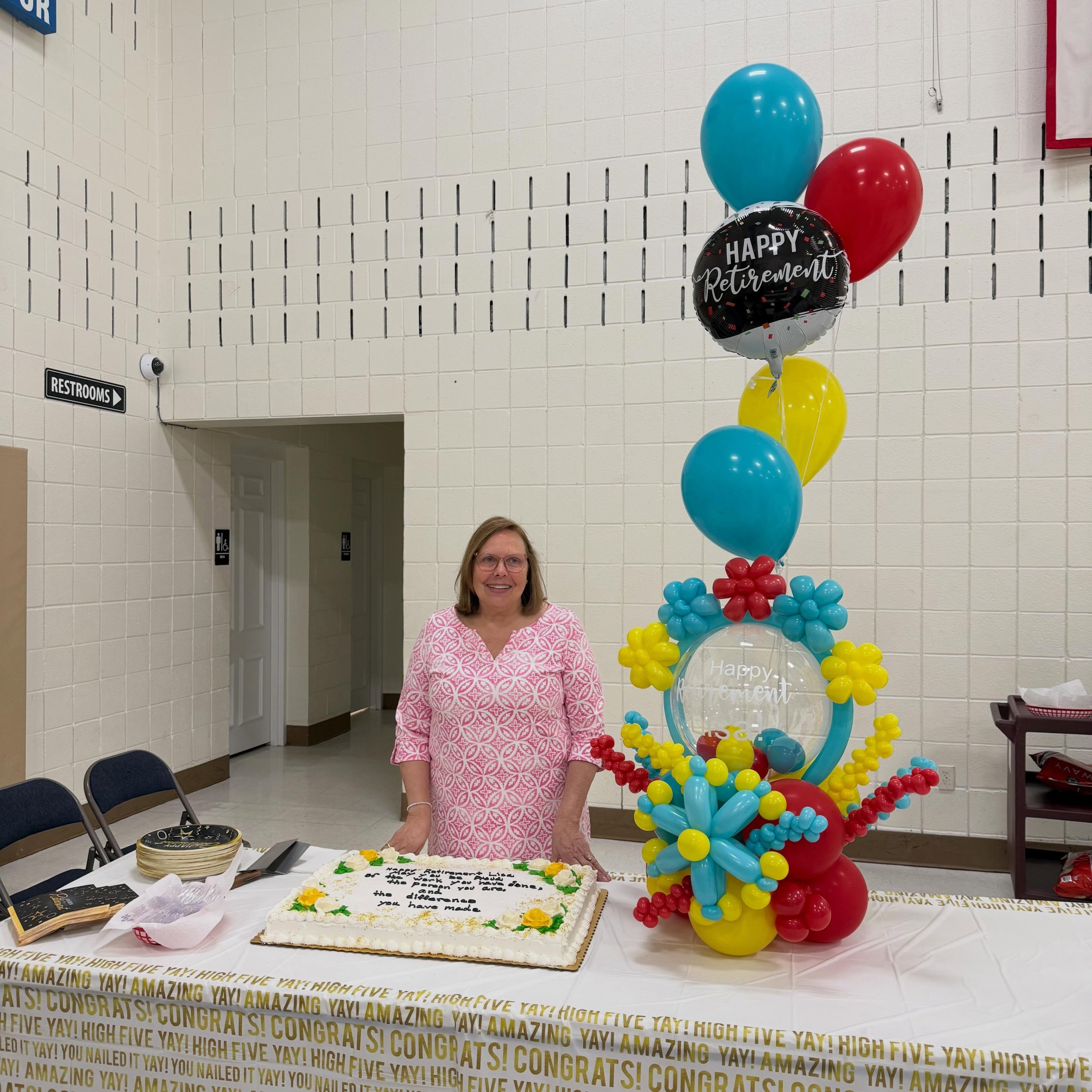 Wishing Lisa a very Happy Retirement!

Our personalized Bubble Balloon Bouquet is the perfect way to celebrate such a special milestone!

#retirementballoons #bubbleballoons #personalisedballoons 
#customizedballoons #cantonballoonartist