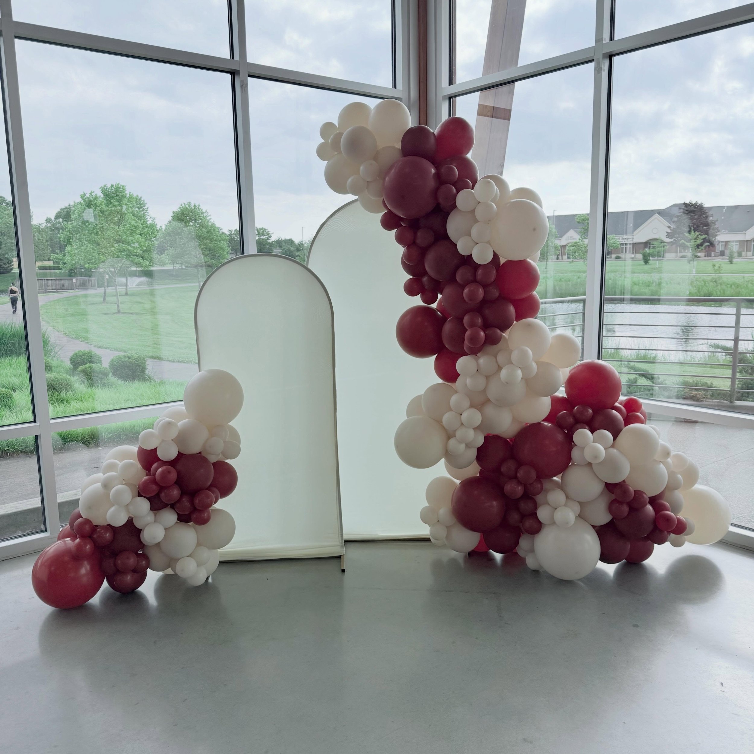 This Italian Amore themed bridal shower was full of dreamy reds and dusty creams. It was coordinated with the cutest little Italian restaurant flair and felt like stepping straight into a romantic Italian celebration.

I love when a theme gets to be 