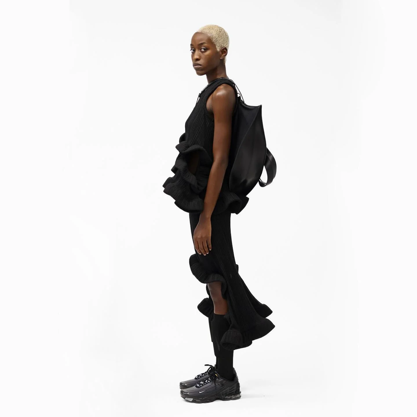 ✨@melittabaumeister SS25 ✨

Hair: @laurentphilippon @bryantartists for @cutlersalon @redken @redkenpro 

Makeup: #KANAKOTAKASE @streetersagency @addictiontokyo.us

@kaleidoscopenyc 

📸: @jp_yim/@gettyimages shot w/ @canonusa #canonr5ii #canon #nyfw 