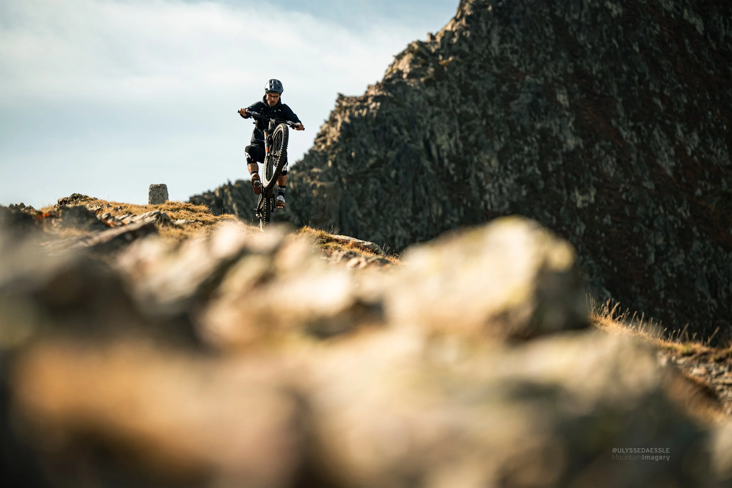 04_Ride-on-the-edge.jpg
