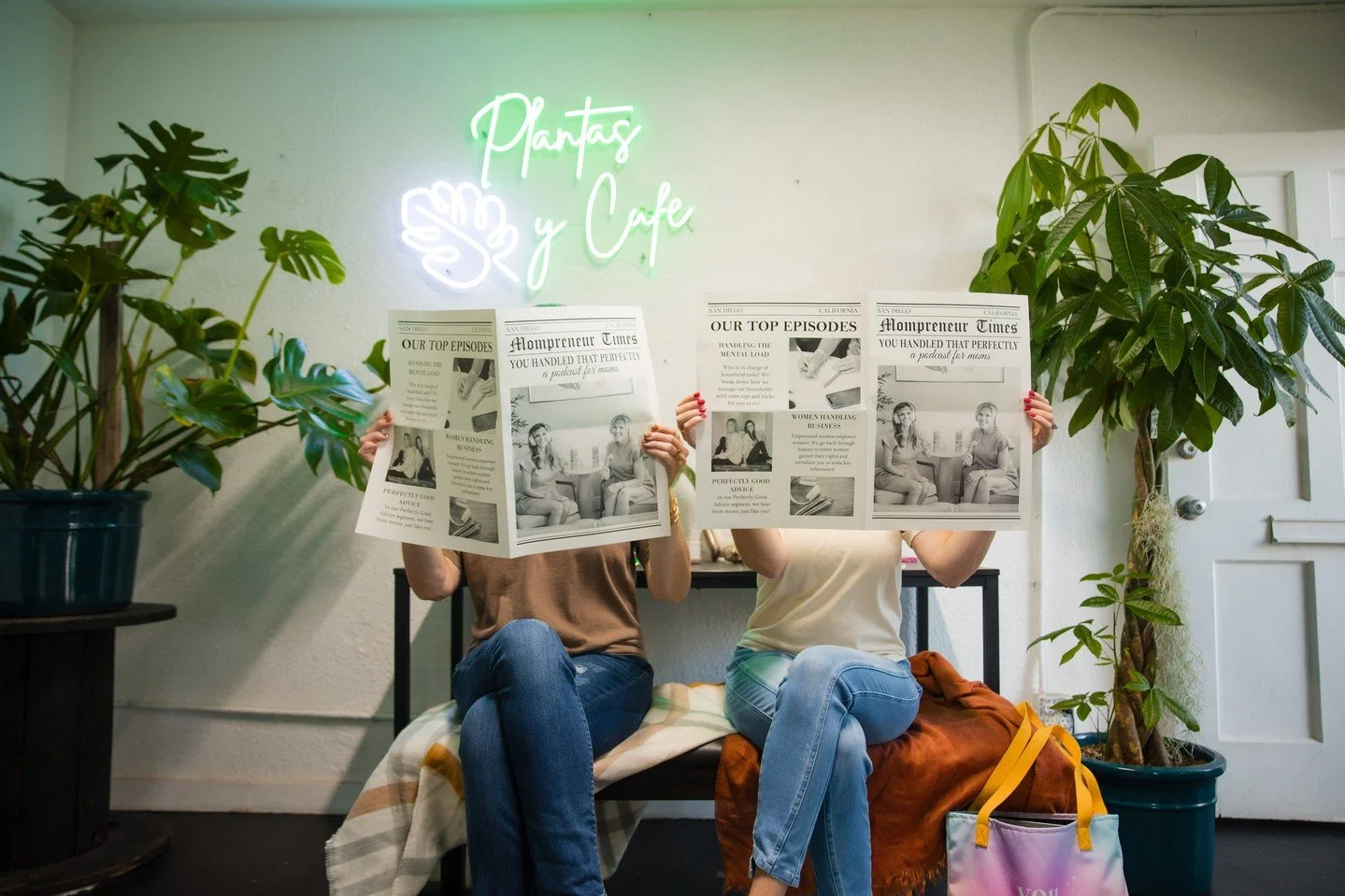 ✨ NEWS FLASH ✨  You handled this week perfectly! 👏⁠
⁠
We hope you&rsquo;re able to close out your workweek surrounded by your favorite things (and people!) and that you give yourself permission to fully shut down for the (long) weekend.⁠
⁠
We&rsquo;