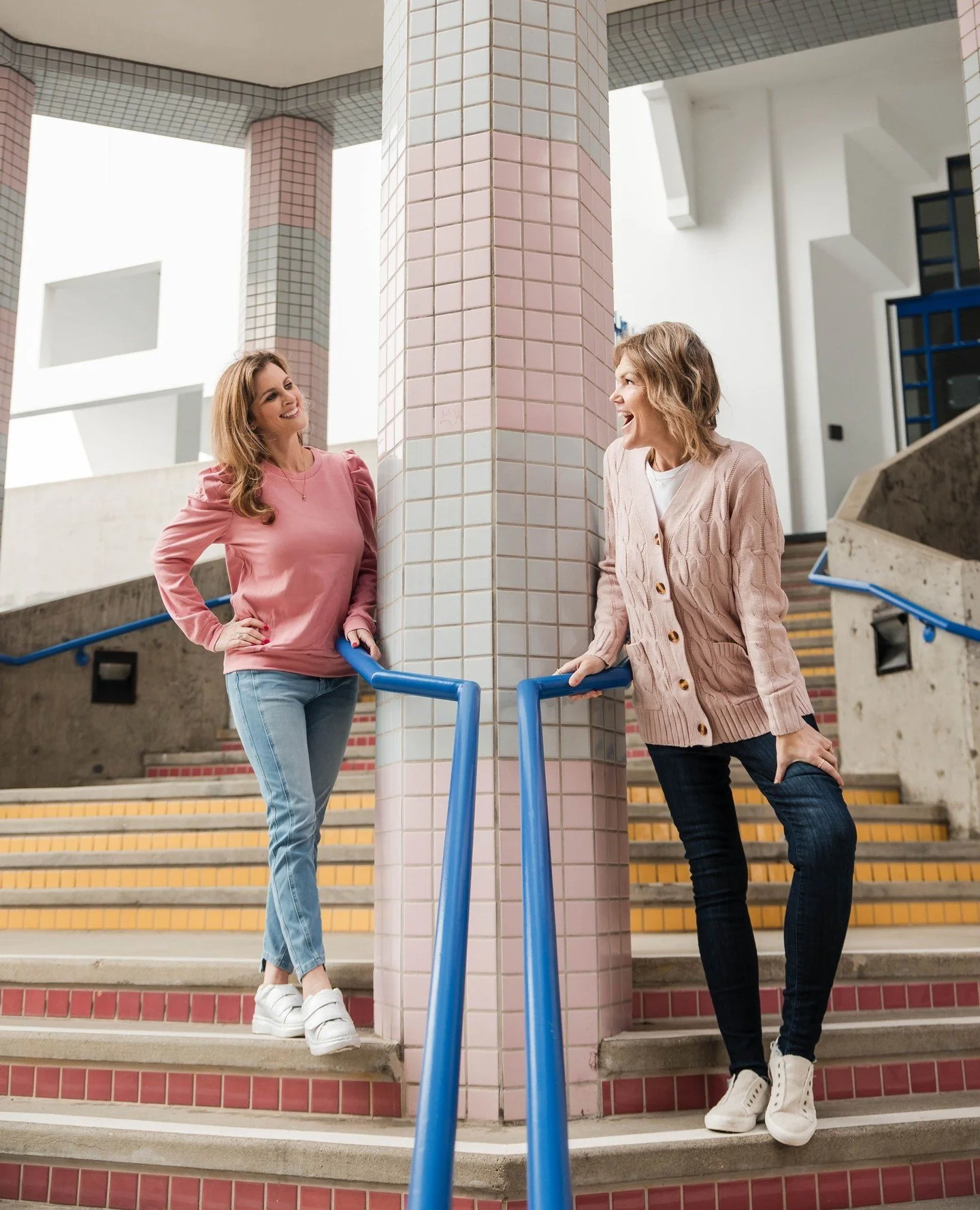 Friday got us like 👀😁💖⁠
⁠
#youhandledthatperfectly #podcastcommunity #millennialmompreneur #mompreneurlife #weekendvibes #itsfinallyfriday⁠
⁠
⁠.⁠
.⁠
.⁠
📸 @workplaybranding