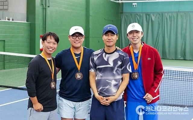 toronto tennis players wearing medals