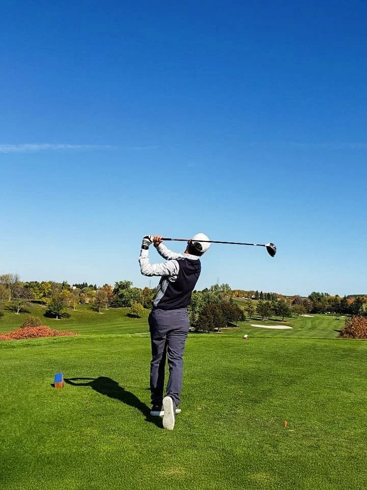 man mod golf swing
