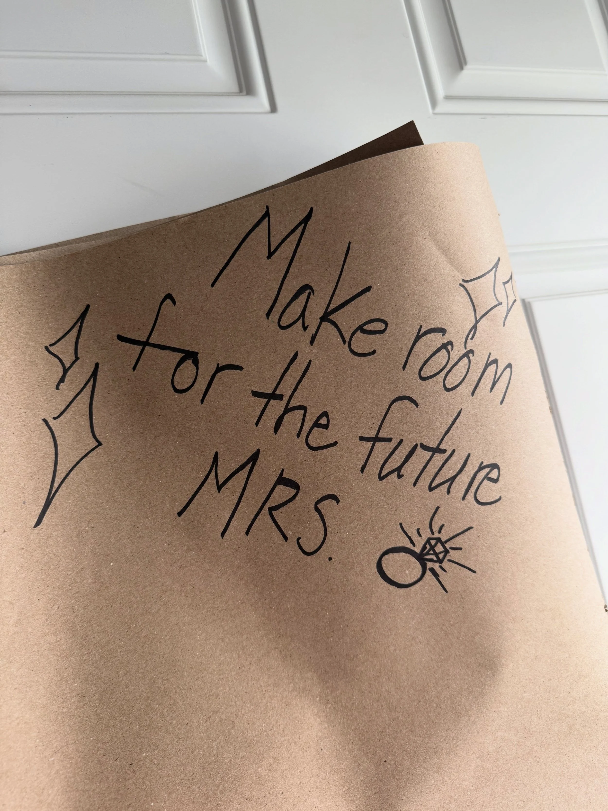 ✨Craft paper Chronicles✨
Even though I may have forgotten to tan pictures of MOST😵&zwj;💫😂 of my quotes, here are a handful of my favorite craft paper quotes I&rsquo;ve done lately!
Do you see yours? 
#spraytanning #spraytan #centralpaspraytans #sp