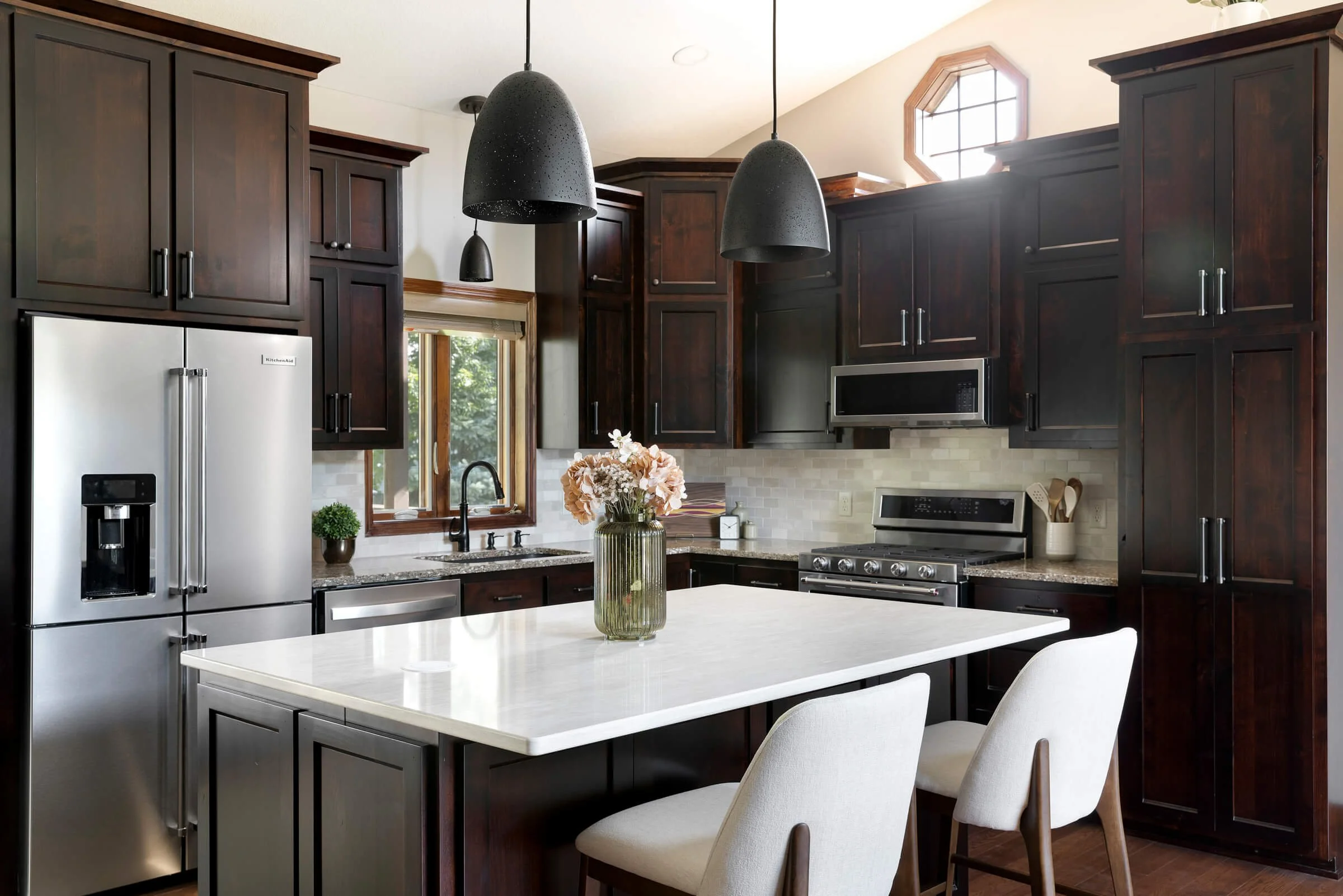 Larson Interiors_S Park Dr_002.jpg