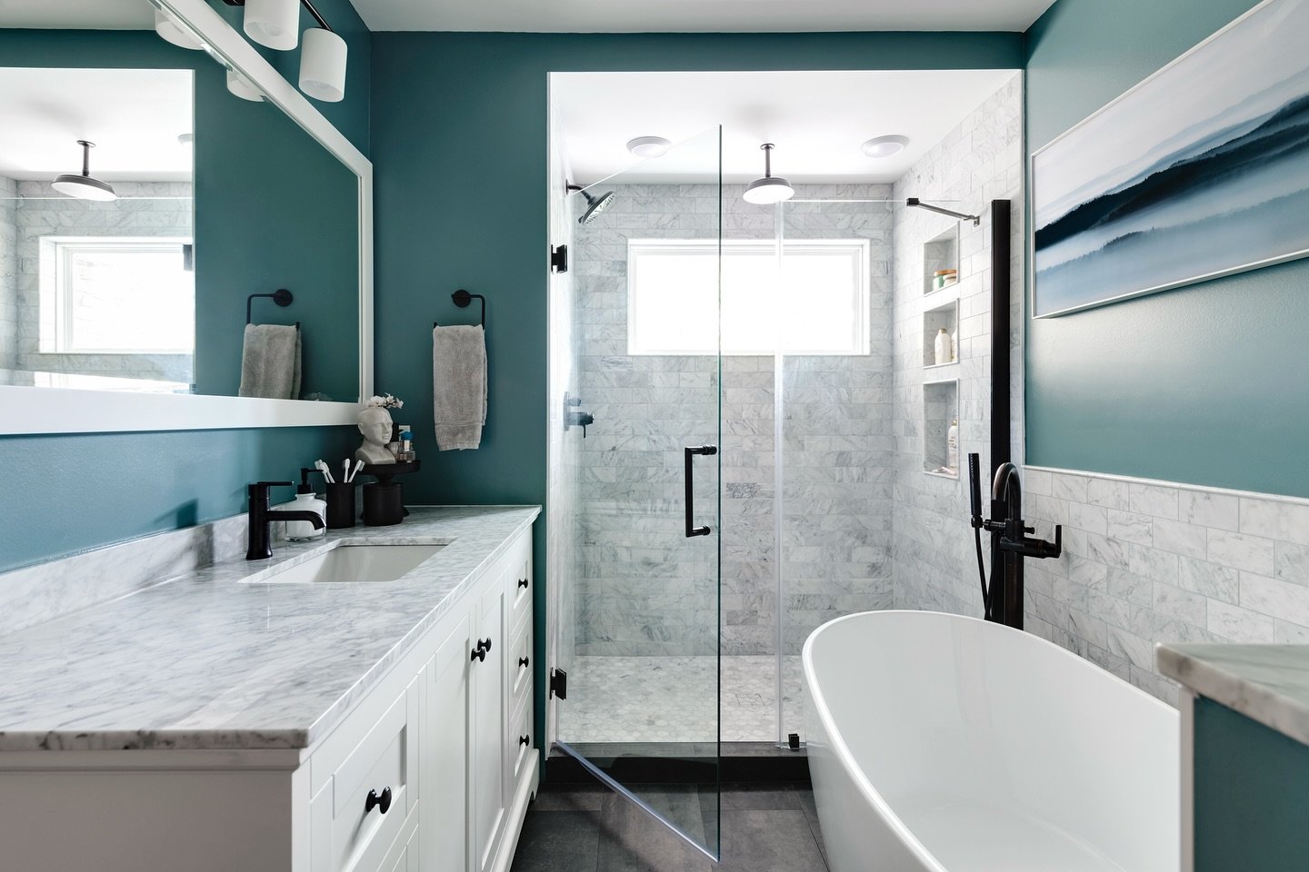 Design based on details (and many, many measurements!) 🙌🏼

When you first reach out to Larson Interiors, we&rsquo;ll jump on a 15-minute phone call to learn about the project you have in mind. Then, I&rsquo;ll come to your home to get all the measu
