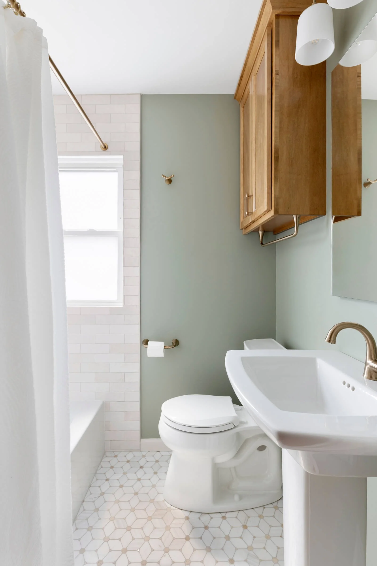 Larson Interiors_7512 Colfax Ave S_004.jpg