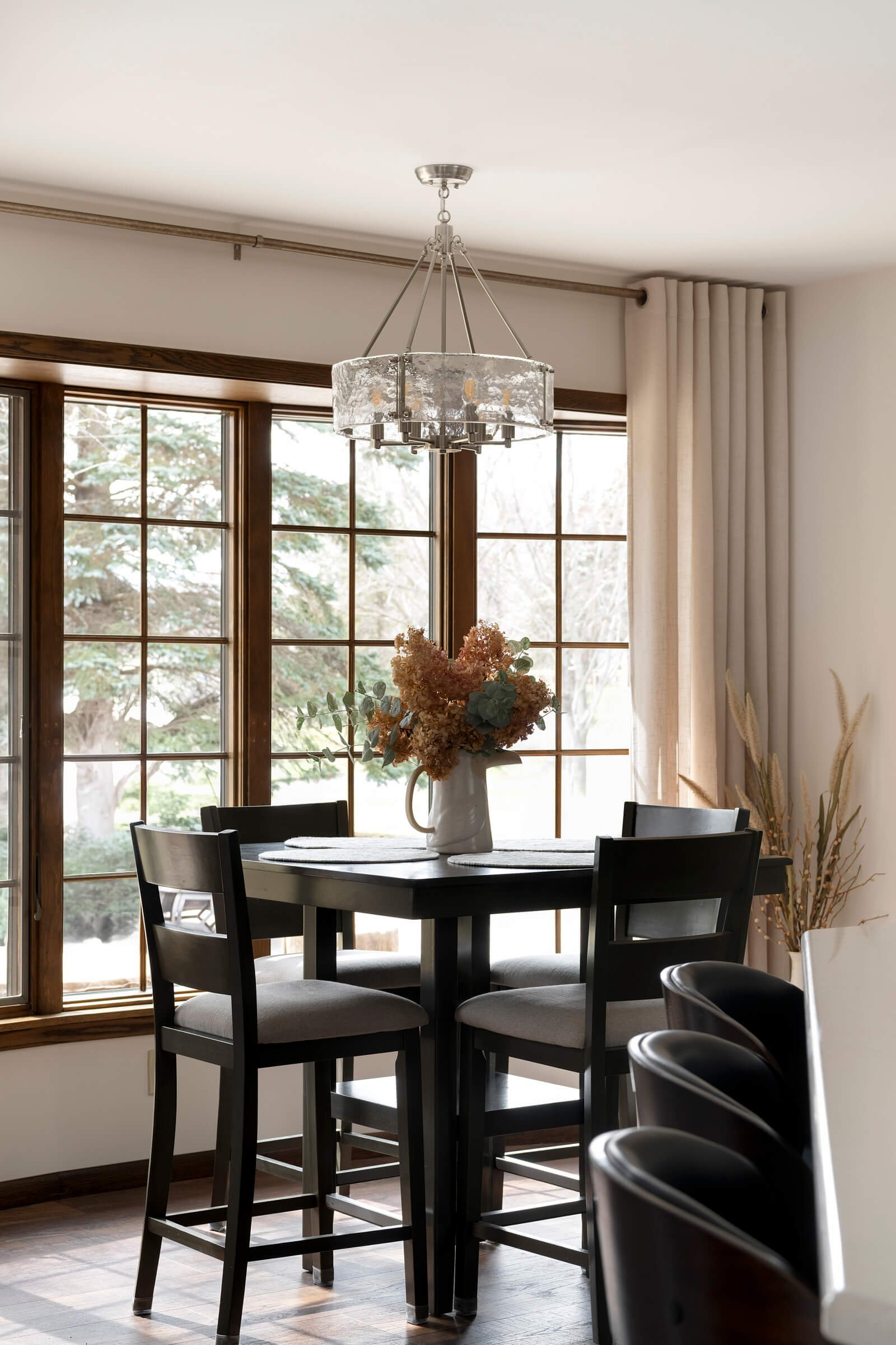 Larson Interiors - Creekwood Rd - 001.jpg