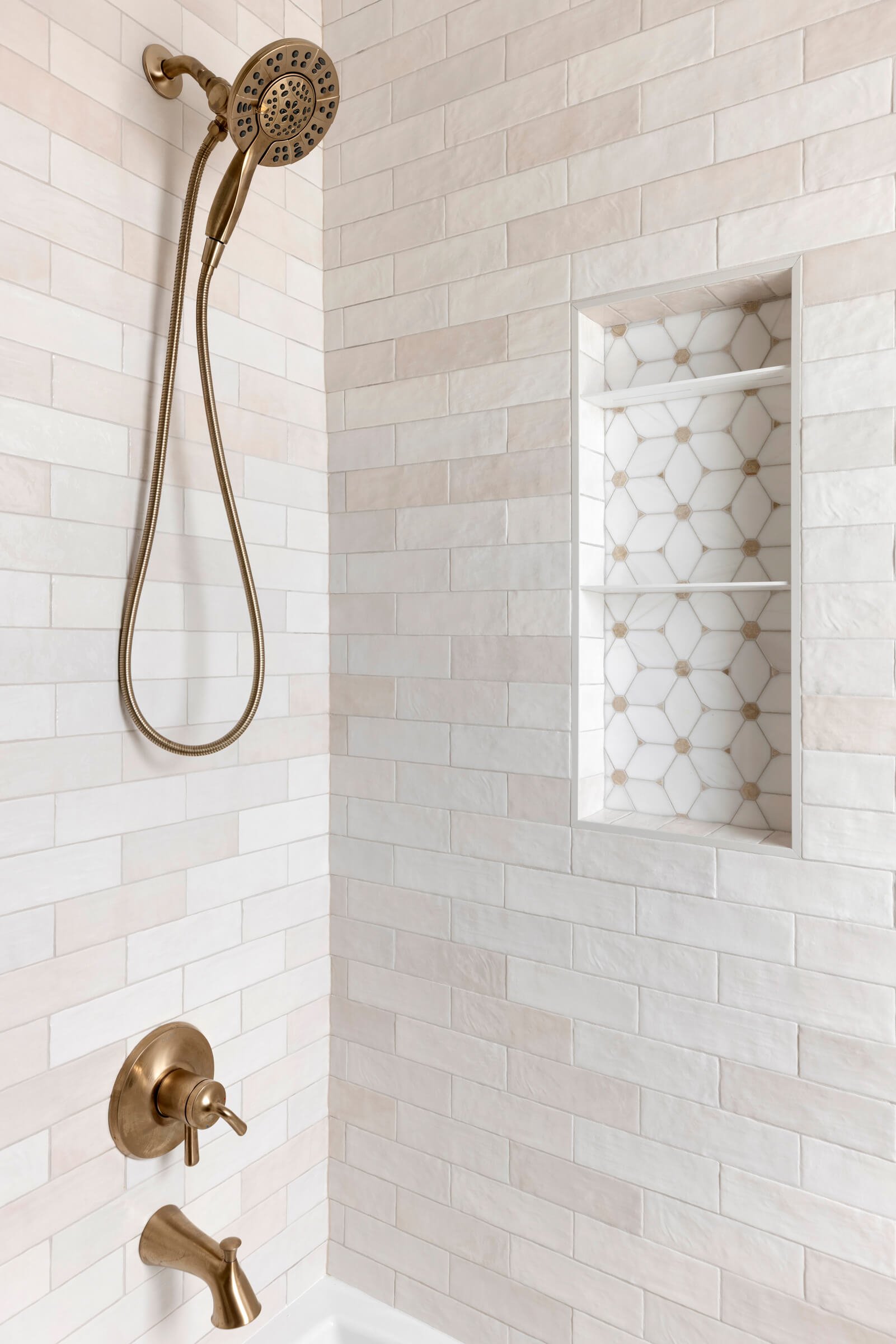 Larson Interiors_7512 Colfax Ave S_006.jpg