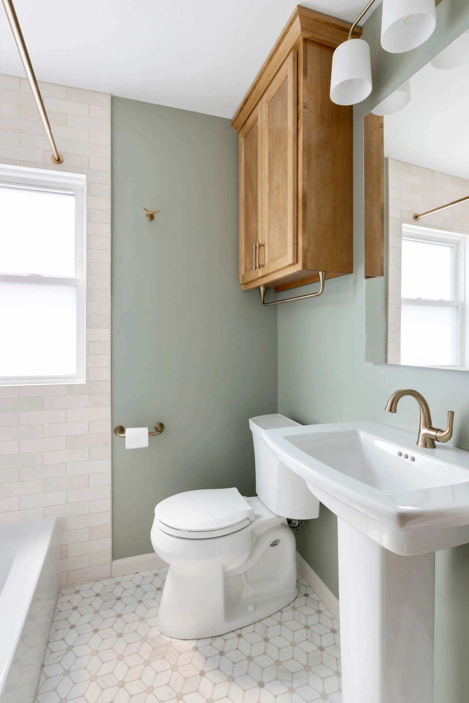 Larson Interiors_7512 Colfax Ave S_003.jpg
