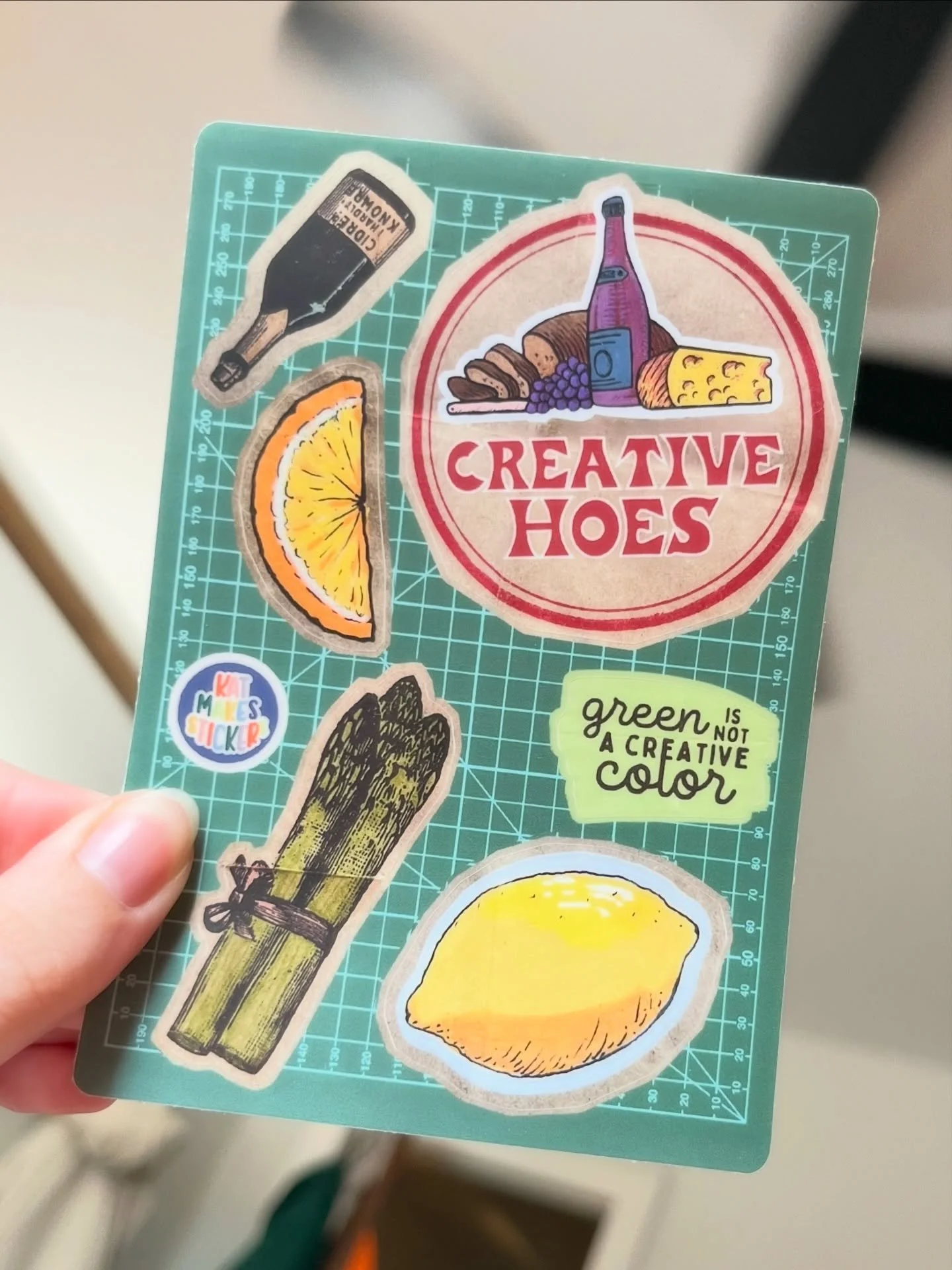 Everyone&rsquo;s obsessed with the asparagus on this Sticker Mail Club exclusive, but I&rsquo;m over here stimming on 🎶 green is not a creative color 🎶

By the way, I have ONE sheet left of these cutie stickers&mdash;sign up for Sticker Mail Club t