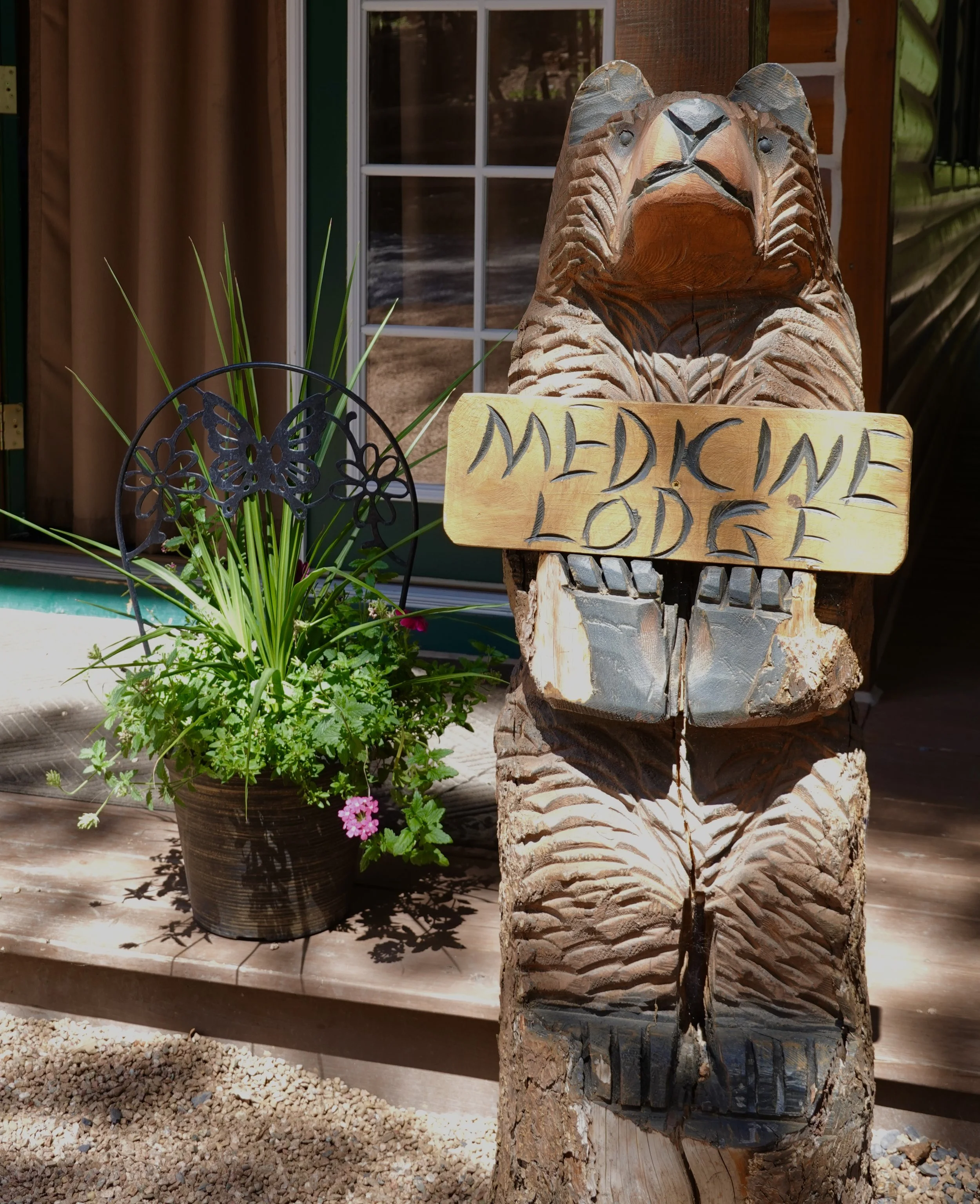 photo of Medicine Lodge Bear