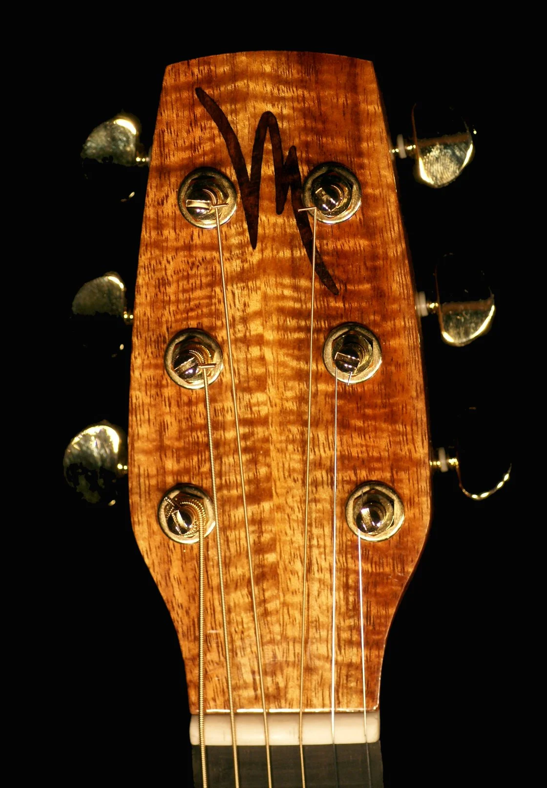 Chapdelaine guitar 023.jpg